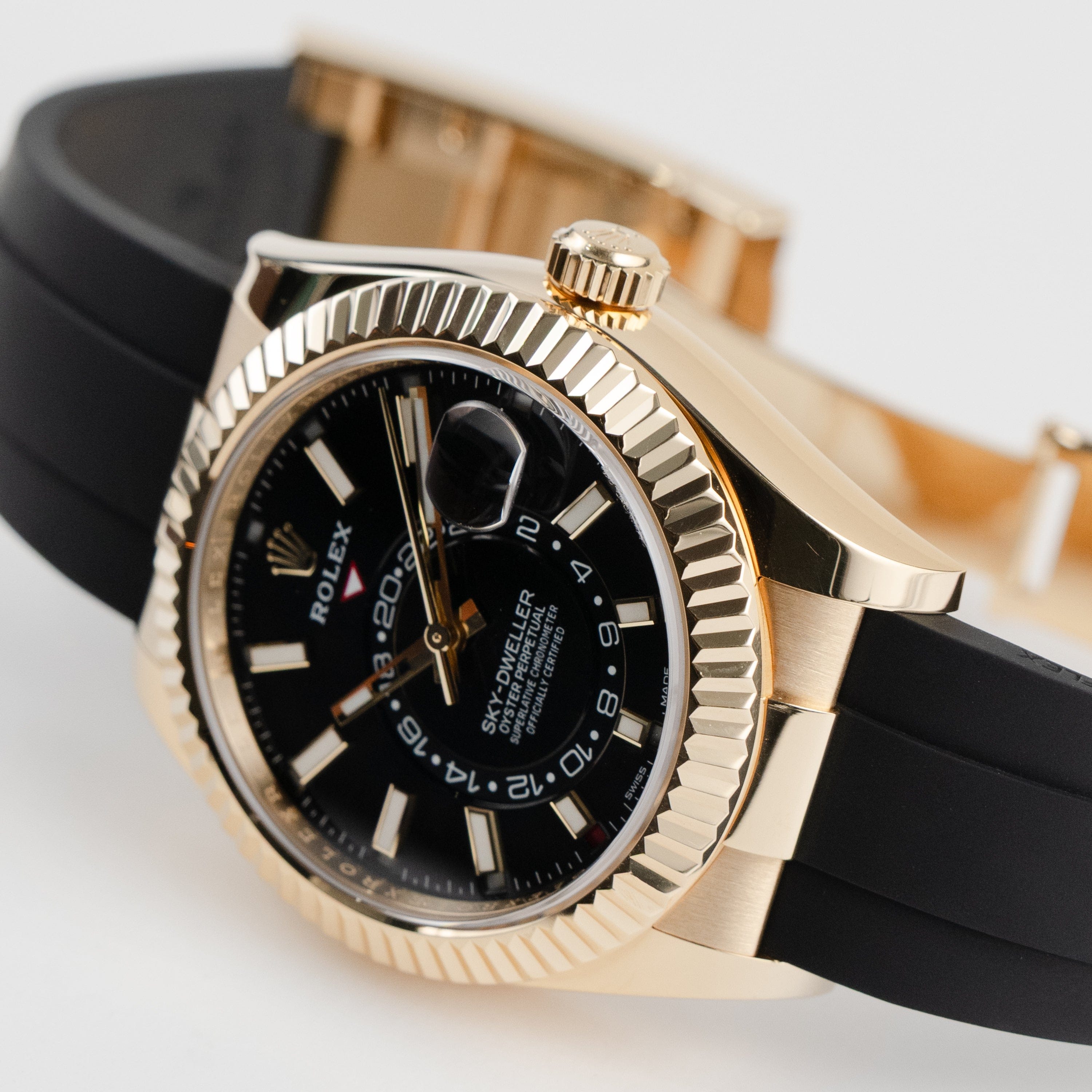 Rolex Sky-Dweller 326238 Yellow Gold Bright Black Dial (2023)