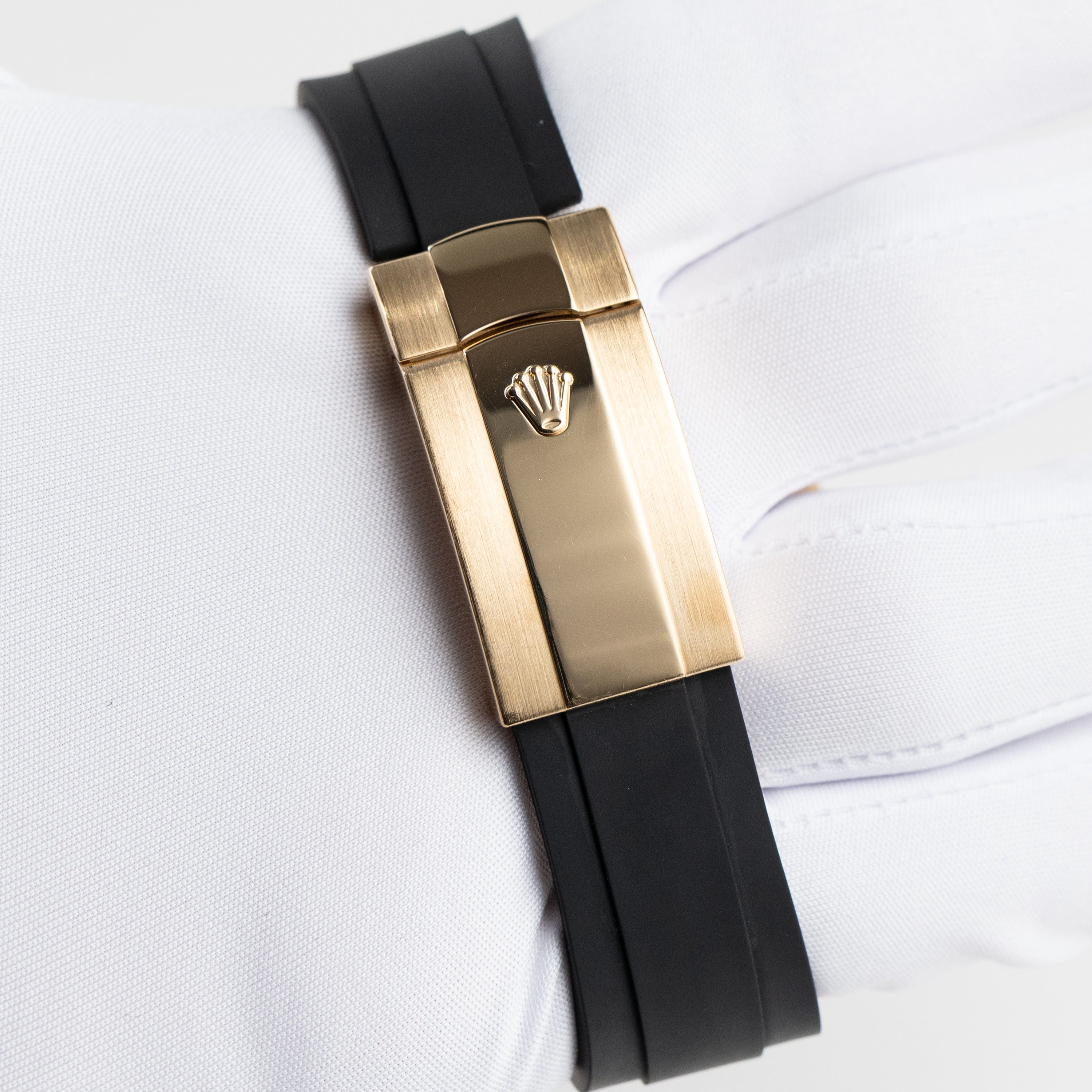 Rolex Sky-Dweller 326238 Yellow Gold Bright Black Dial (2023)