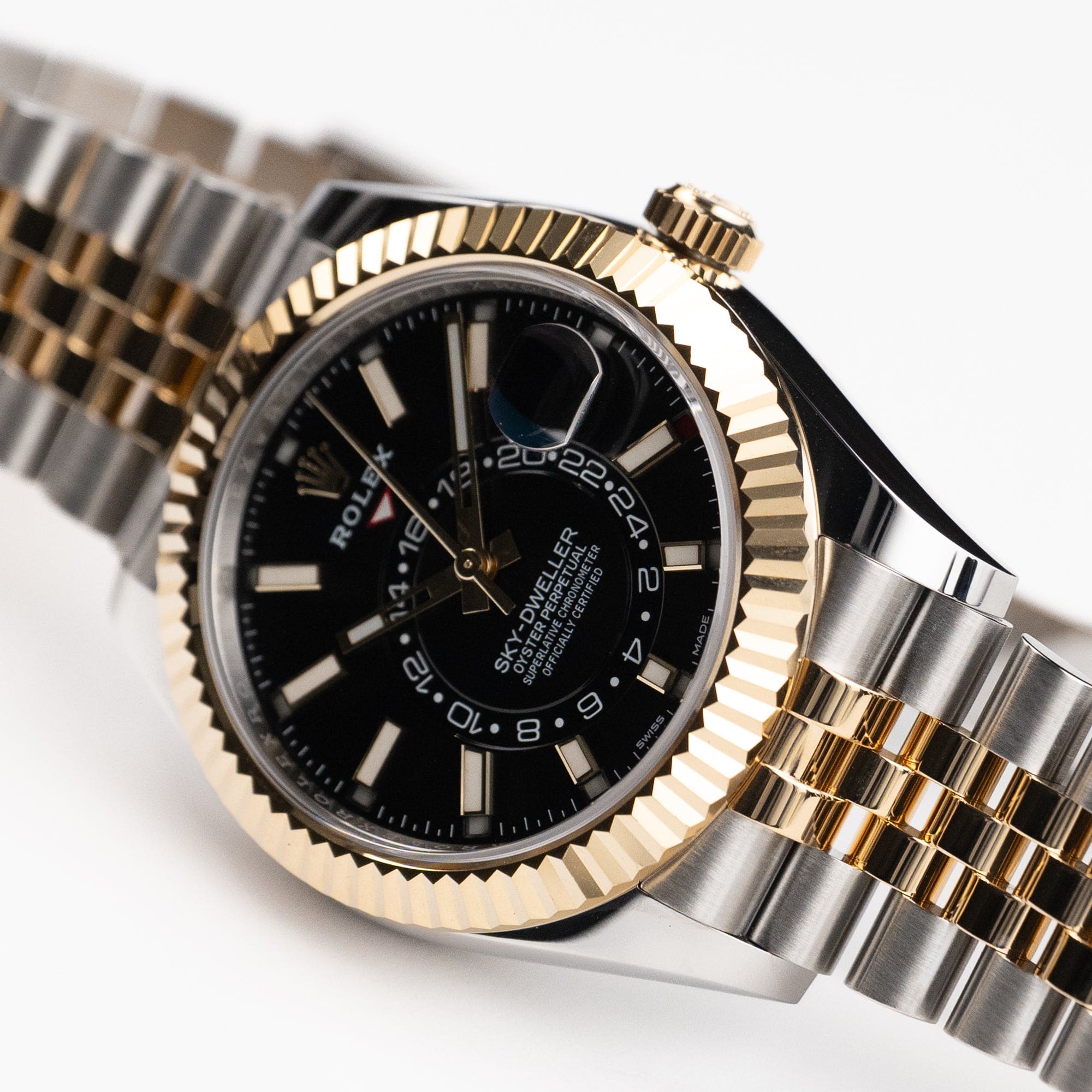 Rolex Sky-Dweller 326933 Stainless Steel Yellow Gold Black Dial Jubilee (2022)