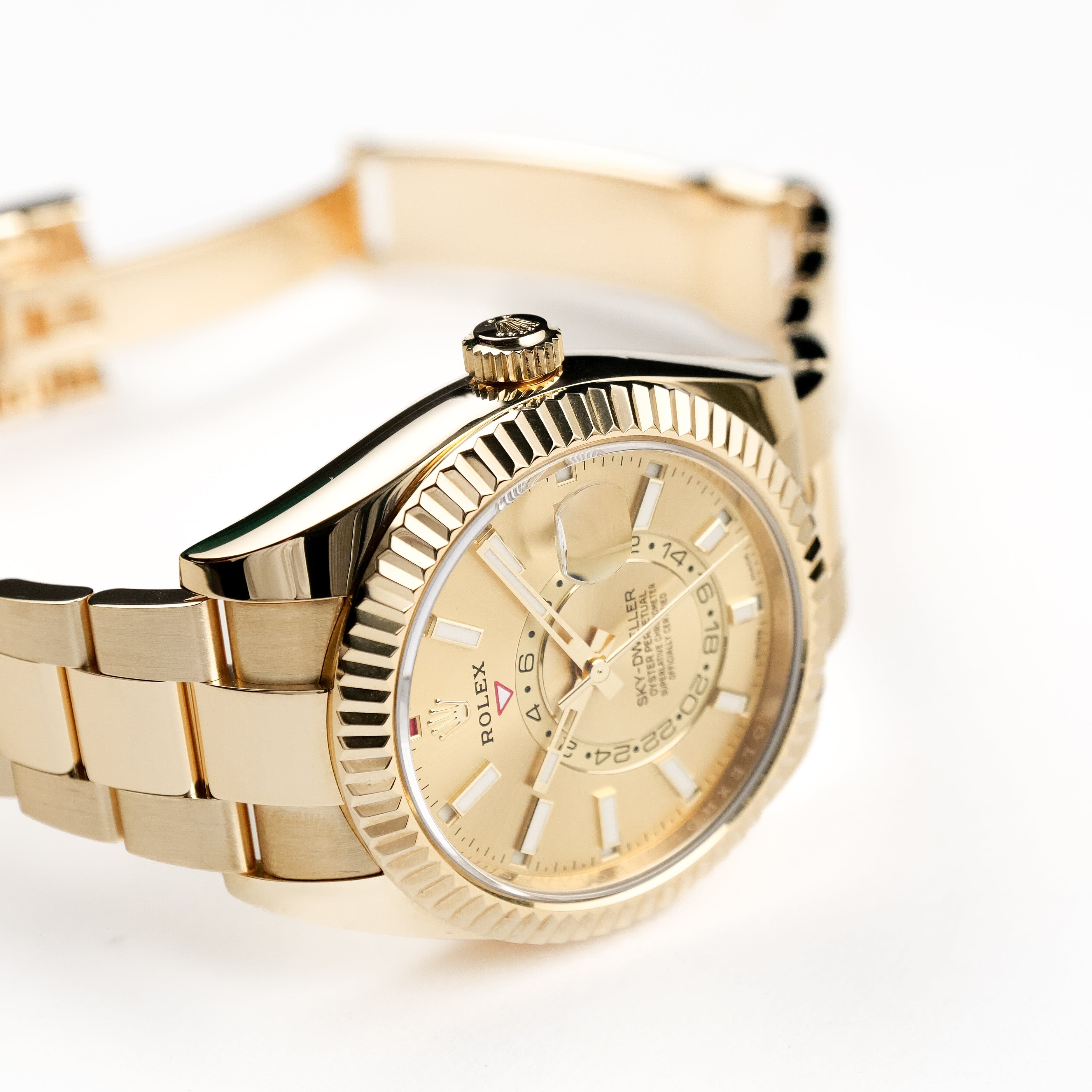 Rolex Sky-Dweller 326938 Yellow Gold Champagne Dial Oyster (2022)