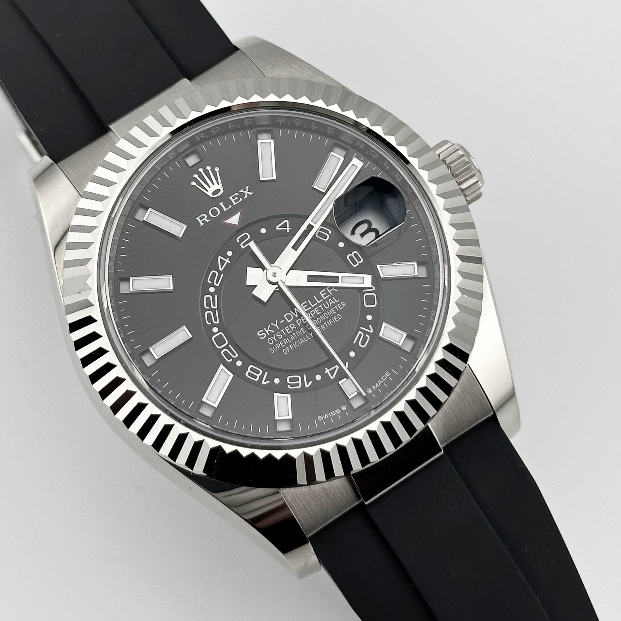 Rolex Sky-Dweller 336239 White Gold Black Dial Oysterflex (2025)