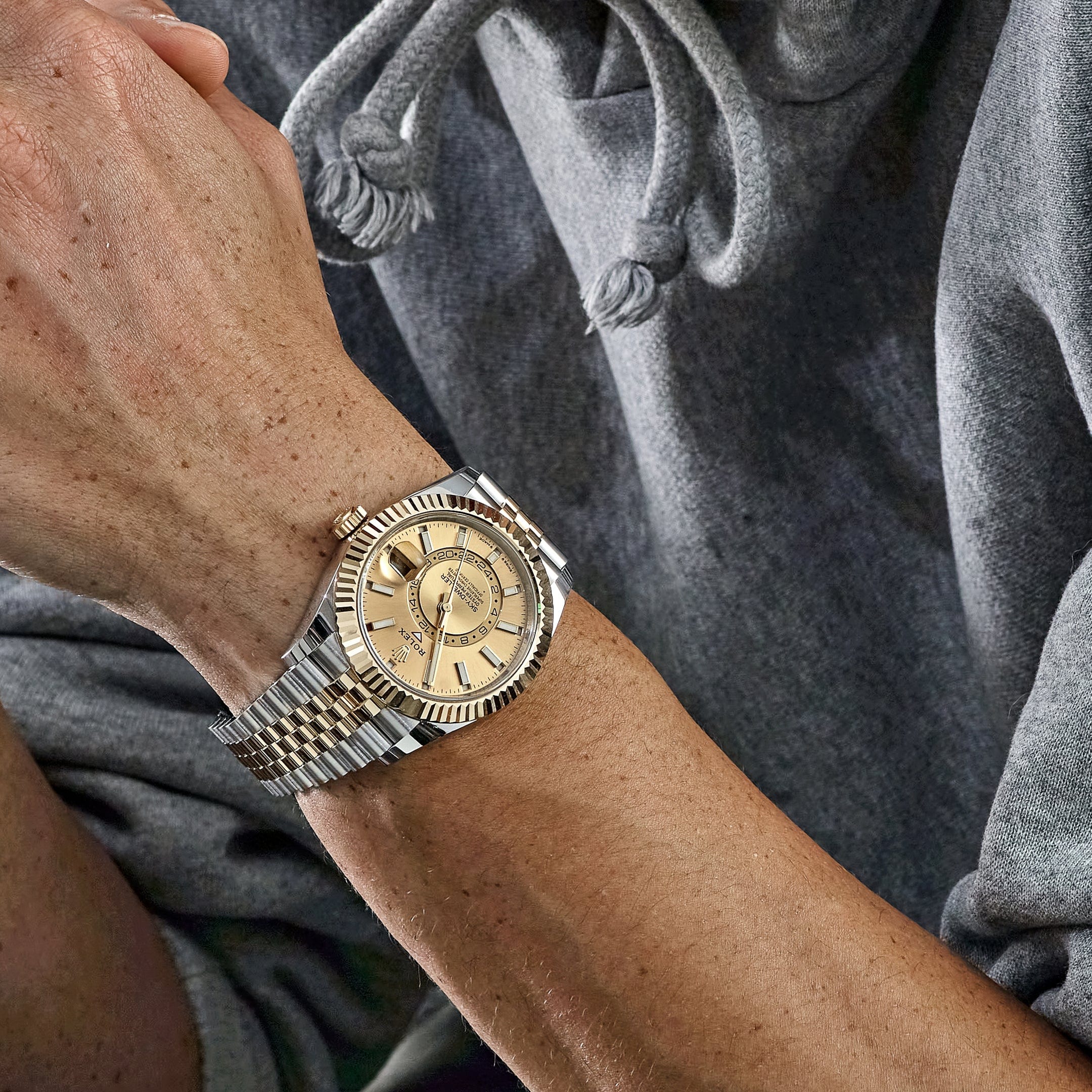 Rolex Sky-Dweller 336933 Stainless Steel Yellow Gold Jubilee Champagne Dial (2025)