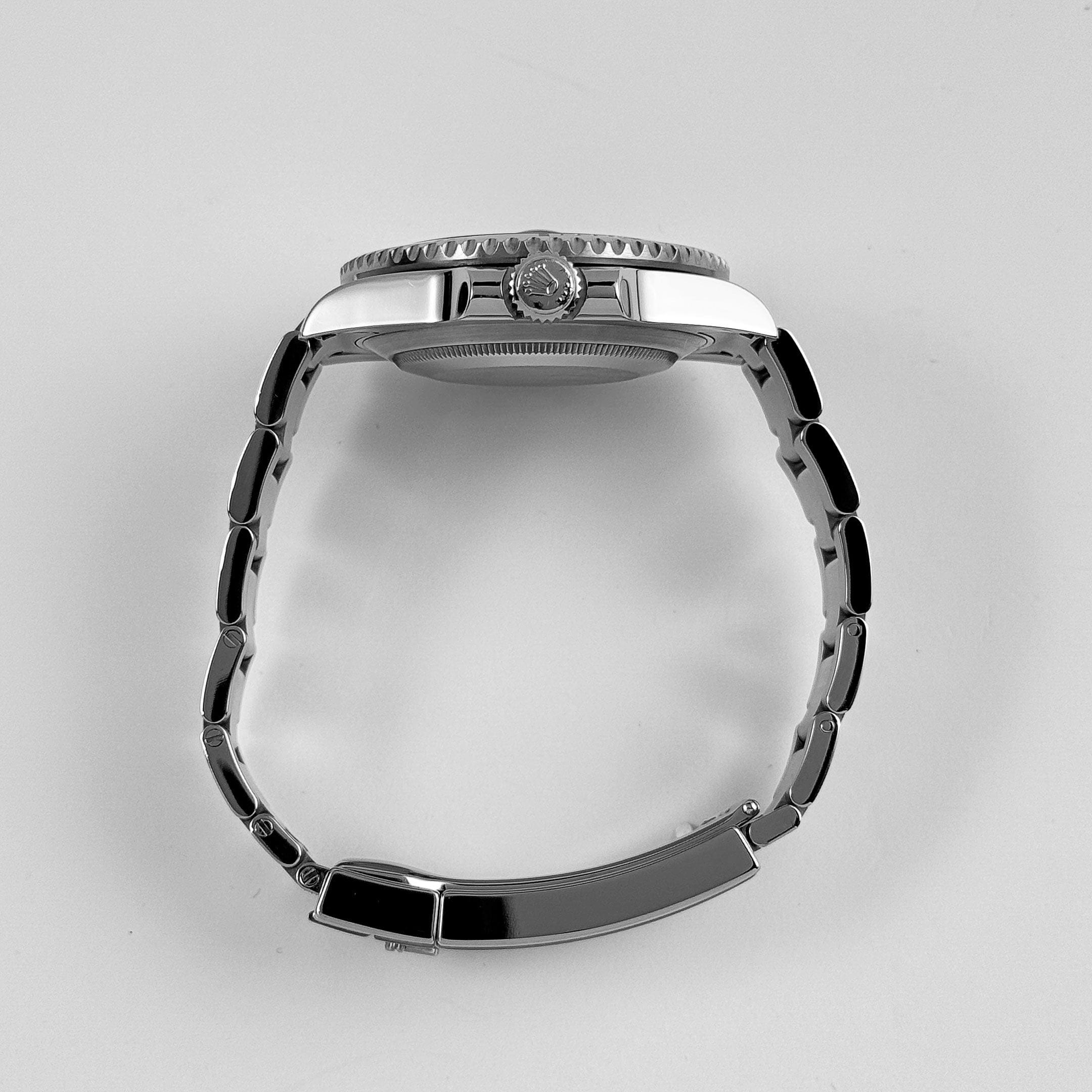 Rolex Submariner Date 116610LN Stainless Steel Black Dial (2015)