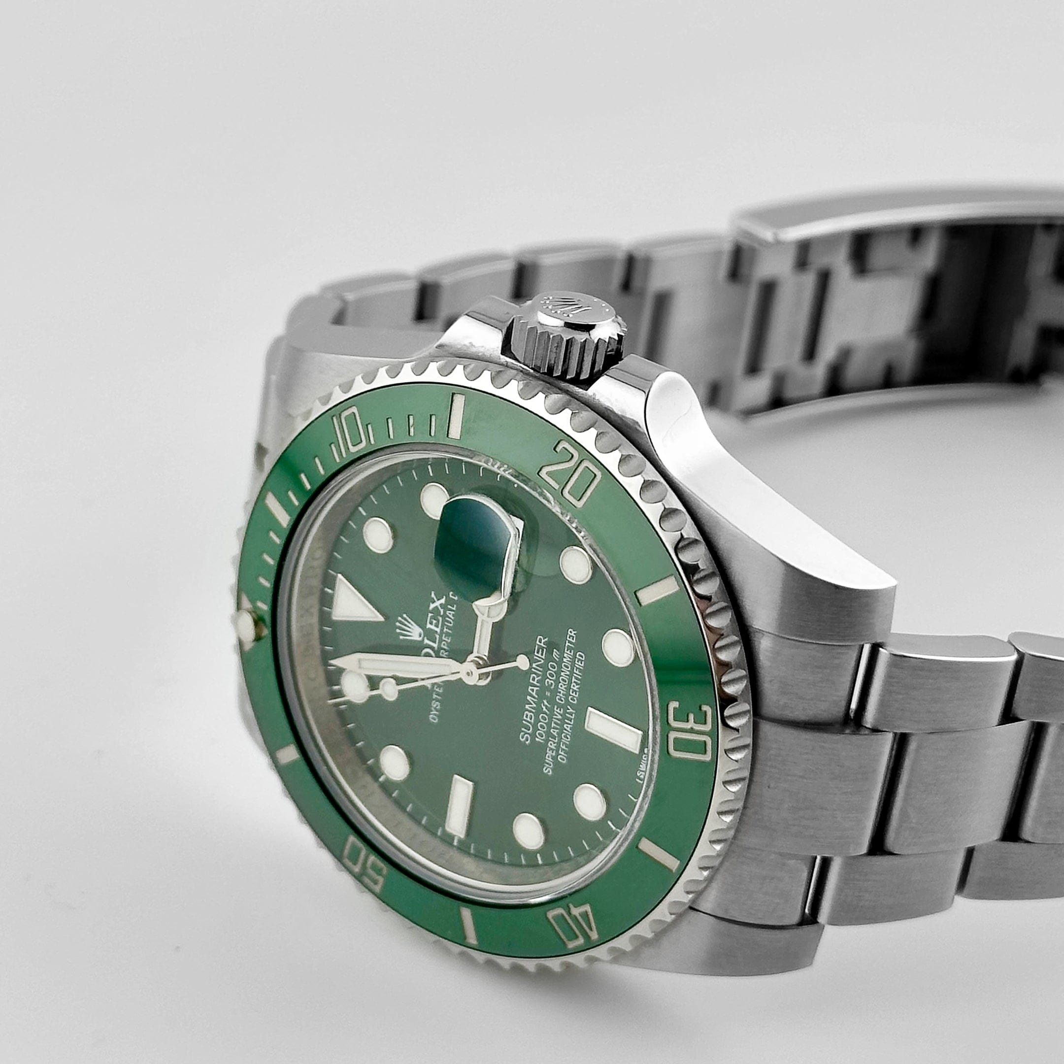 Rolex Submariner Date 116610LV 'Hulk' Stainless Steel Green Dial (2015)