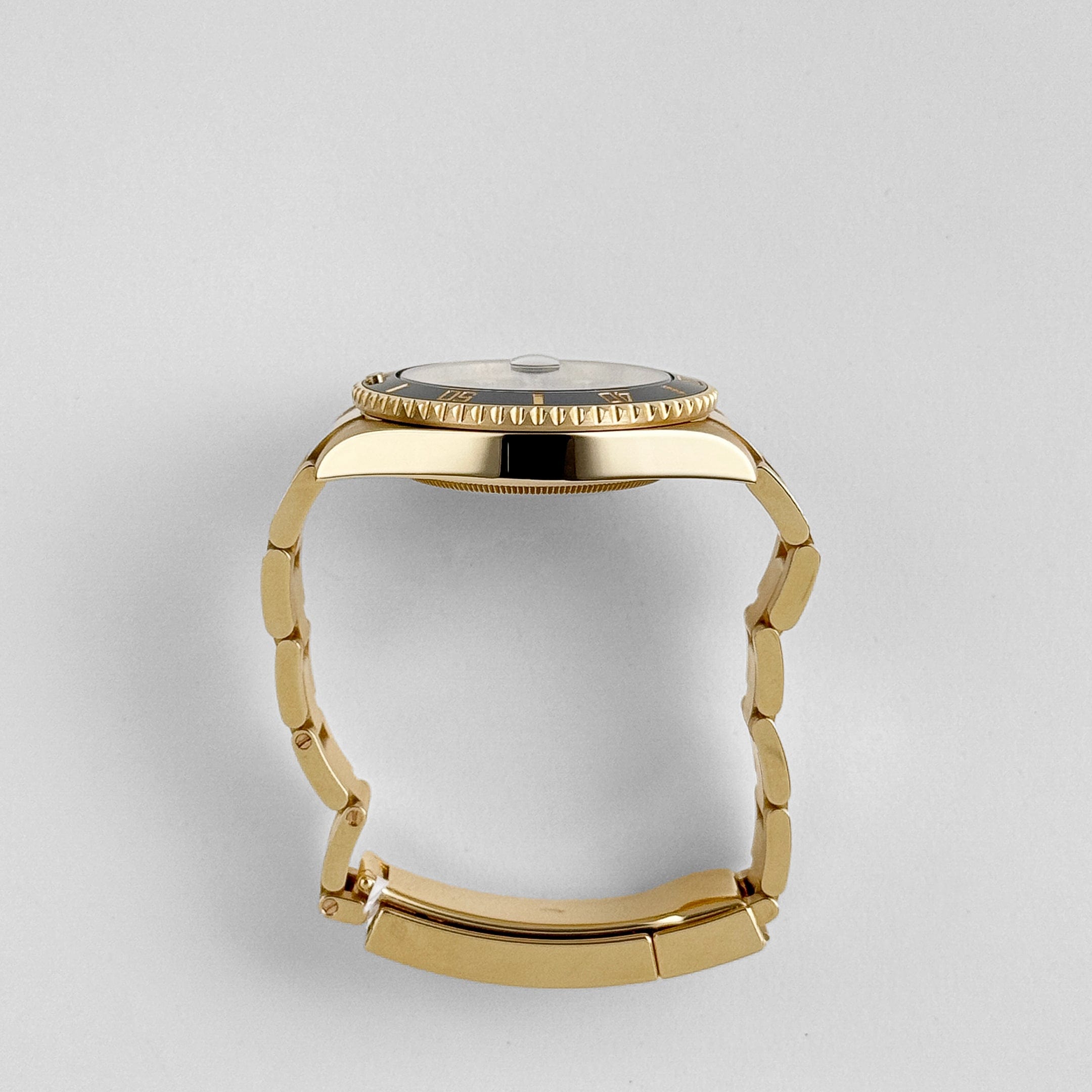 Rolex Submariner Date 116618LN Yellow Gold Black Dial (2015)