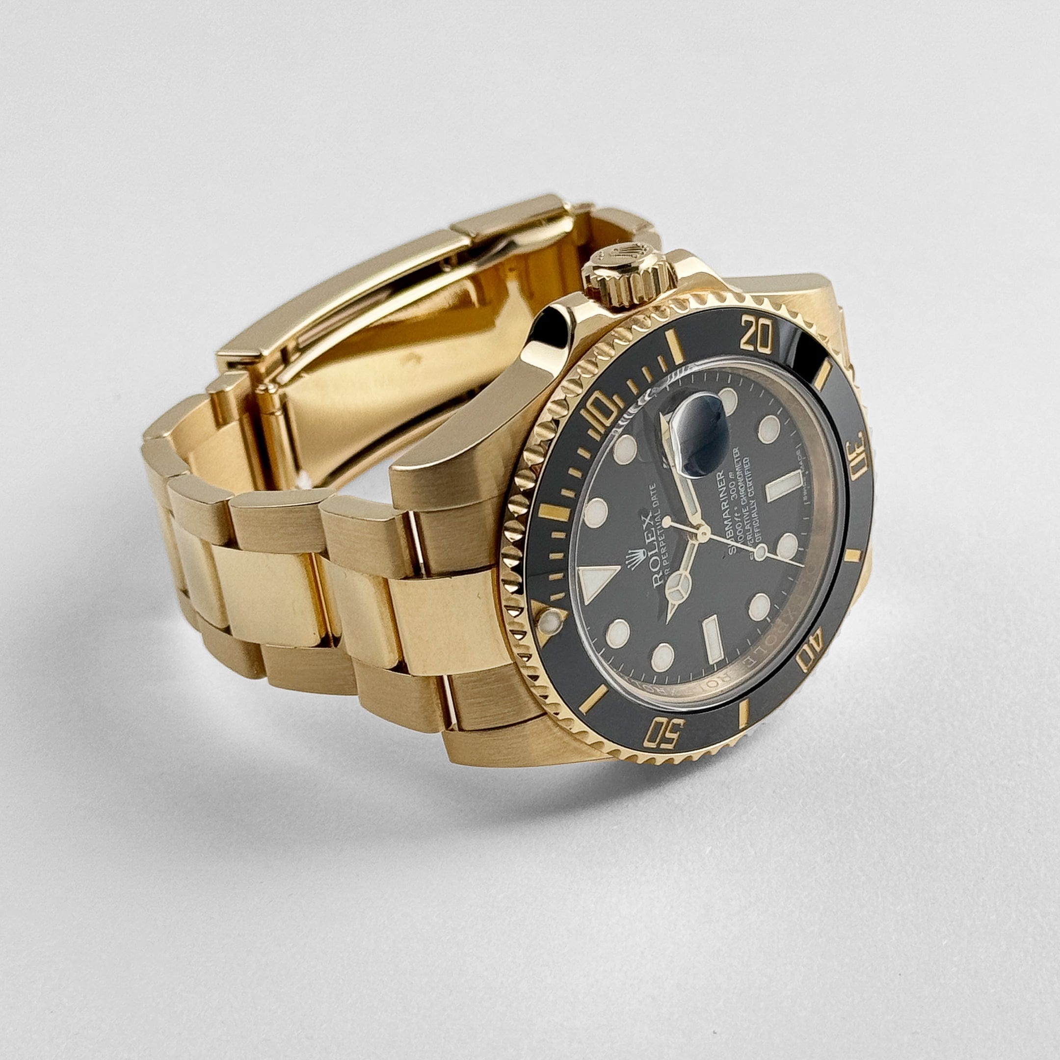Rolex Submariner Date 116618LN Yellow Gold Black Dial (2015)