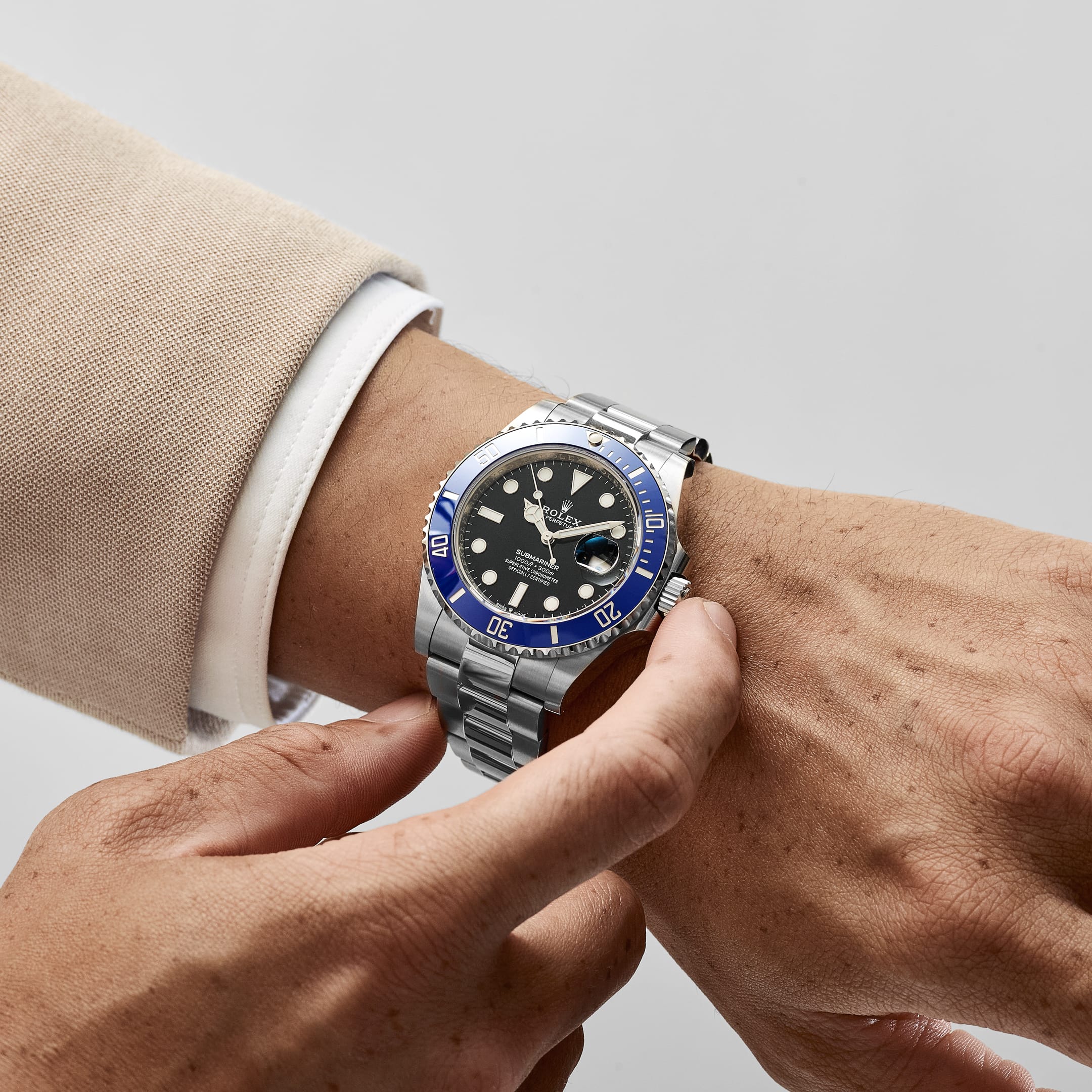 Rolex Submariner Date 126619LB 'Cookie Monster' White Gold Black Dial Blue Bezel (2023)