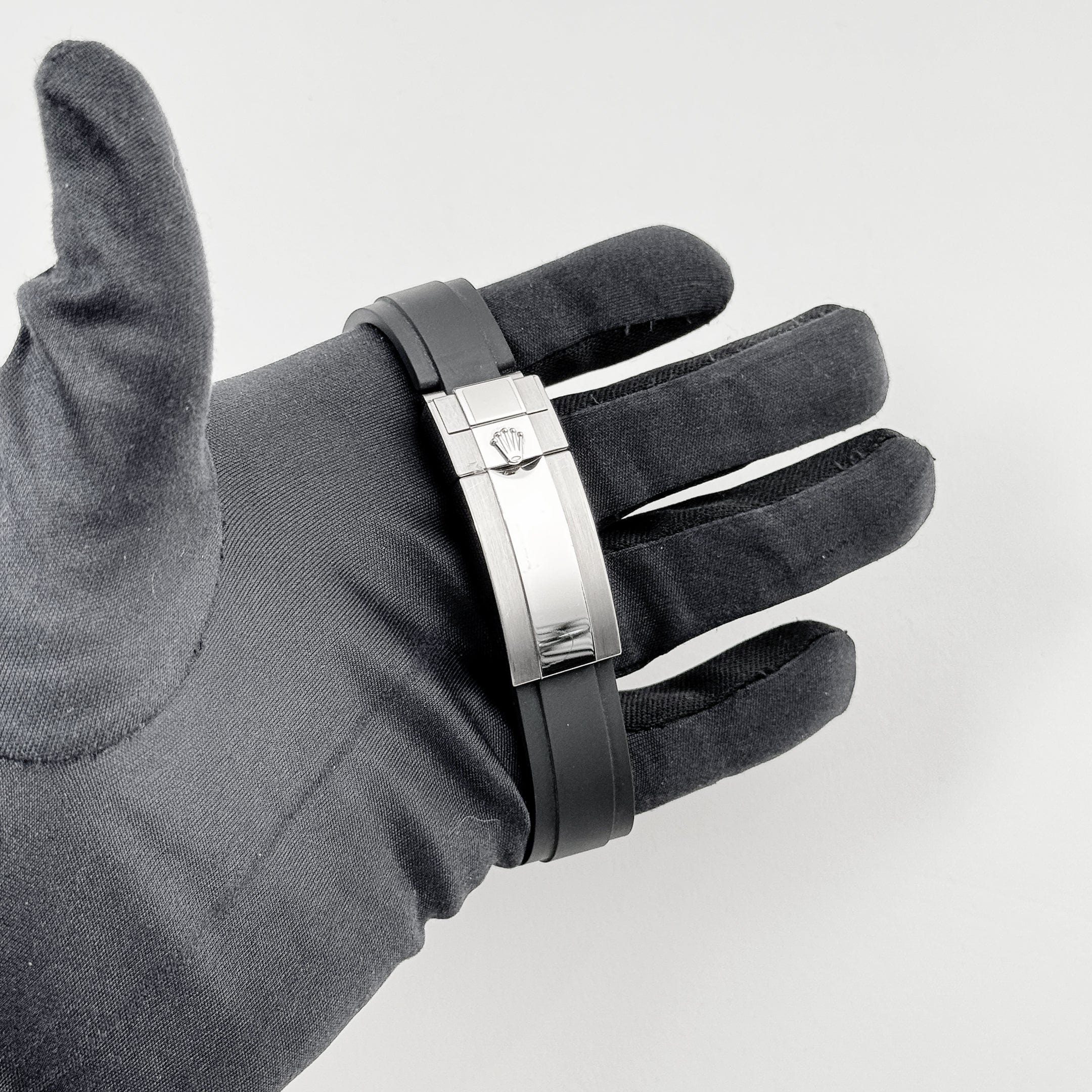 Rolex Yacht-Master 226679TBR White Gold Black Dial Diamond Bezel (2023)