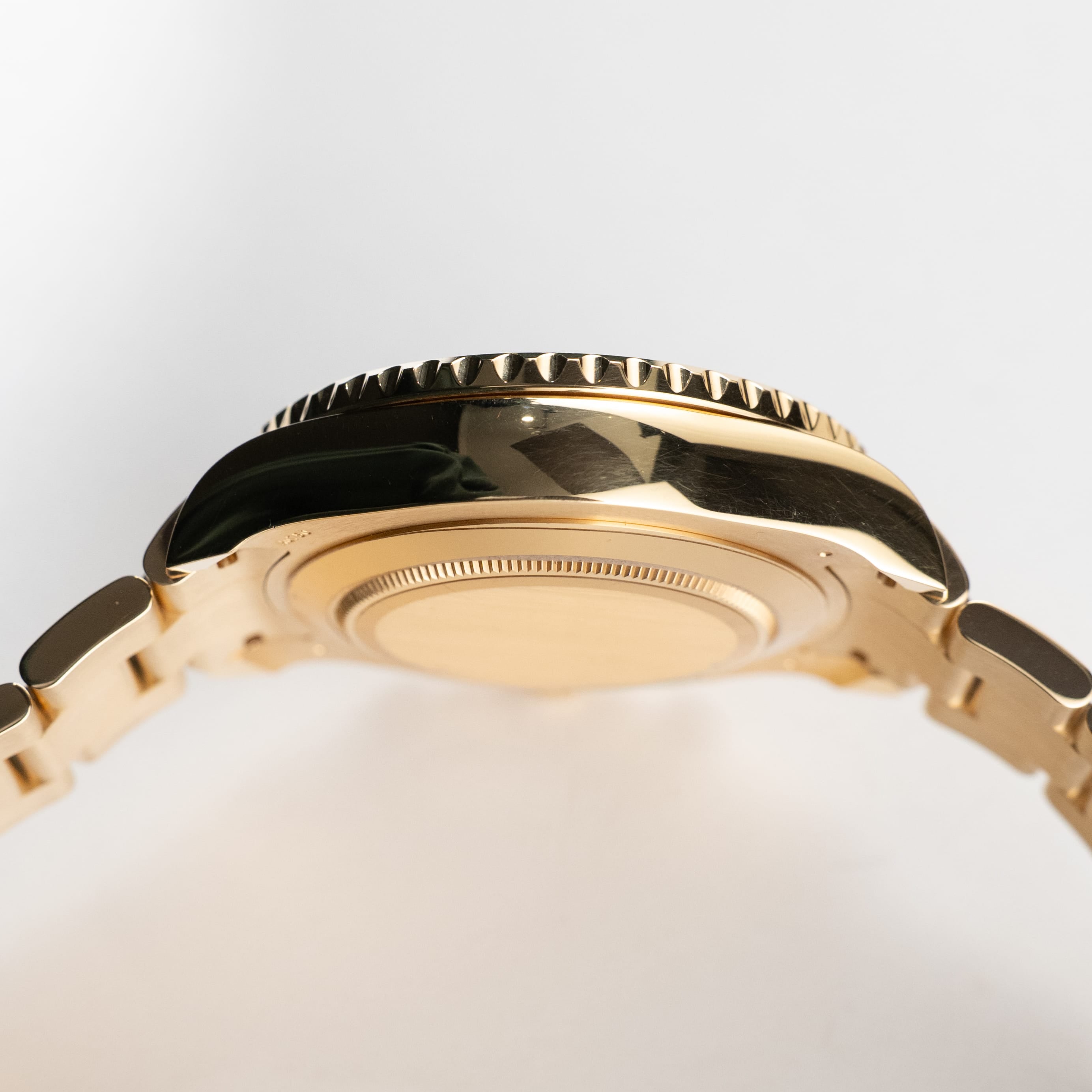 Rolex Yacht-Master II 116688 Yellow Gold White Dial (2022)