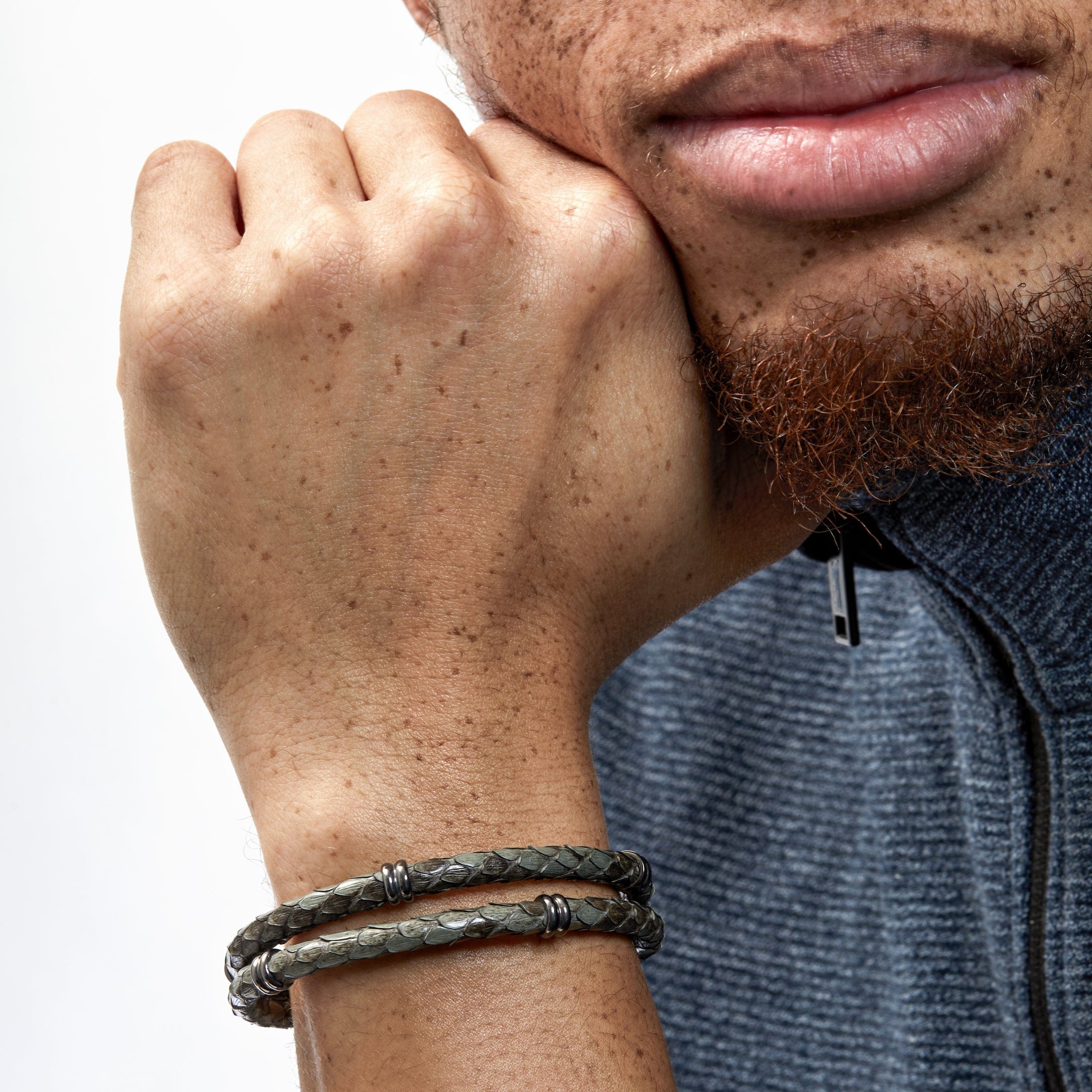 Silver Python With Black Plated Pendants Bracelet