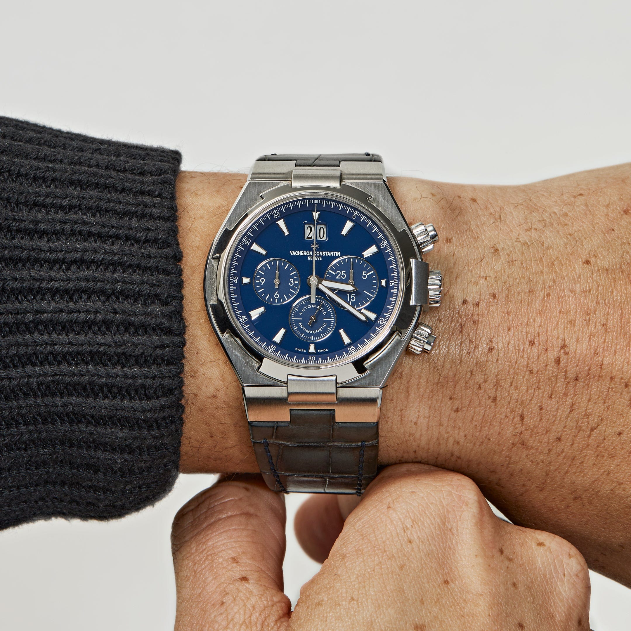 Vacheron Constantin Overseas Chronograph Stainless Steel Blue Dial 49150/000A-9745