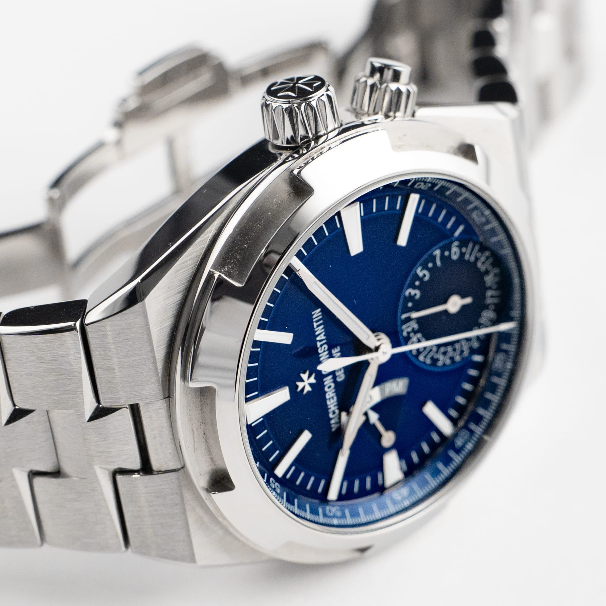 Vacheron Constantin Overseas Dual Time 7900V/110A-B334 Stainless Steel Blue Dial (2022)