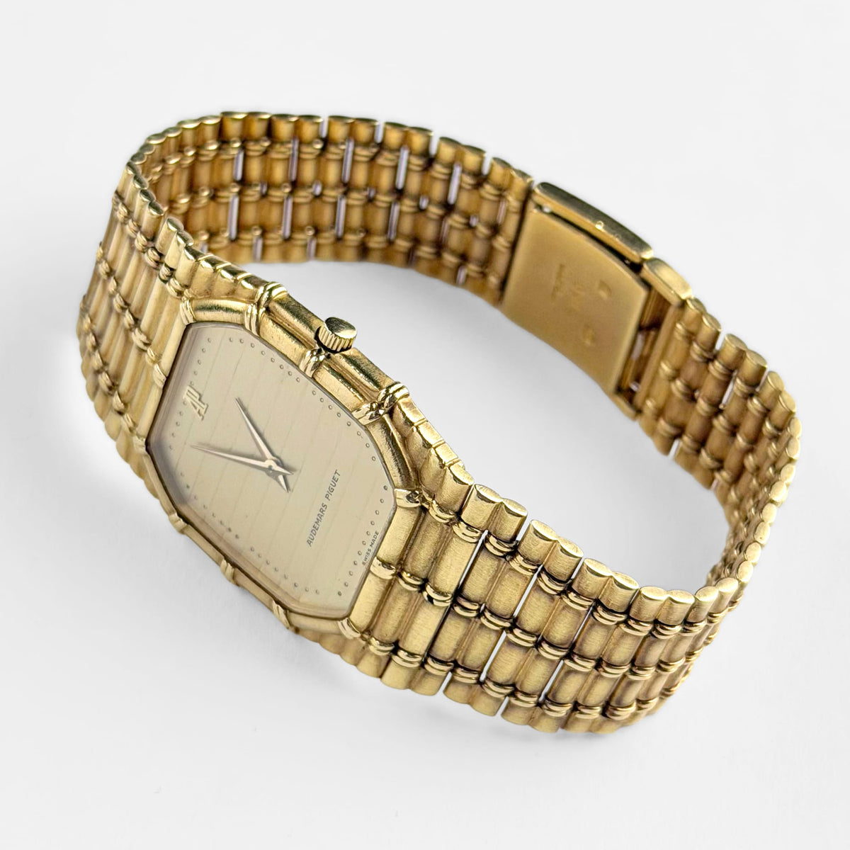 Audemars Piguet Bamboo Vintage 'Ladies' Yellow Gold Champagne Dial