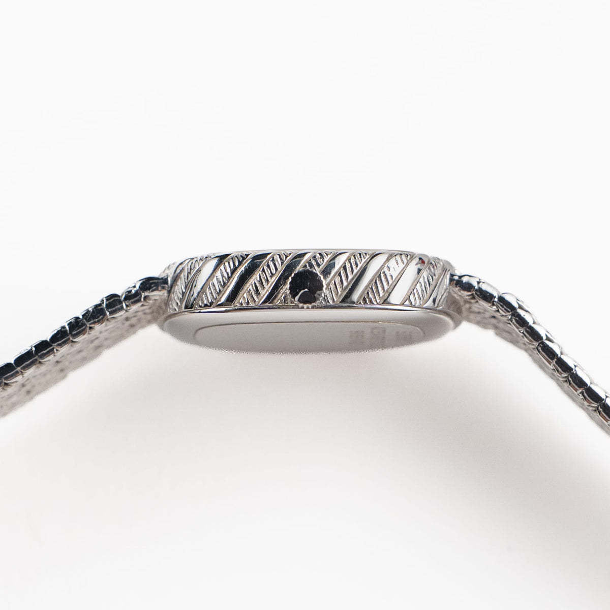 Audemars Piguet Cobra 79215BC.GG.0498BC.01 Vintage 'Ladies' White Gold White Diamond Dial (1999)