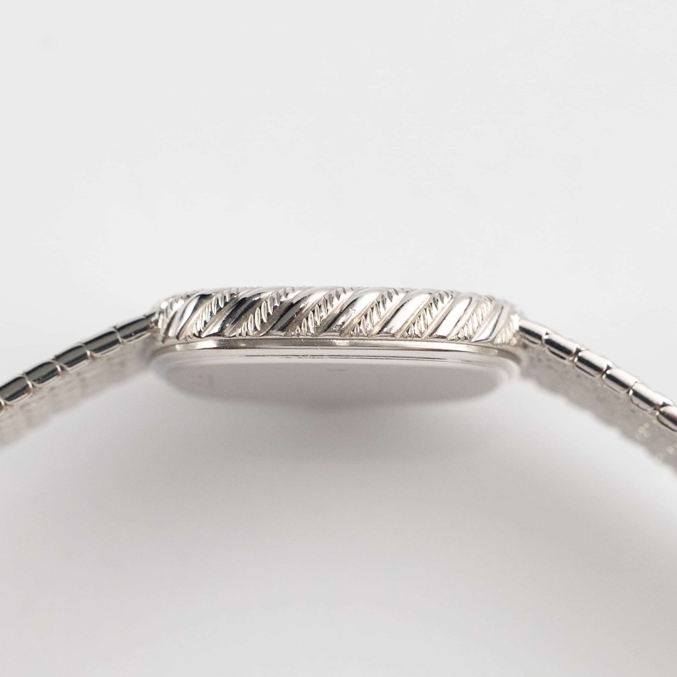 Audemars Piguet Cobra 8926 Vintage 'Ladies' White Gold White Diamond Dial (1992)