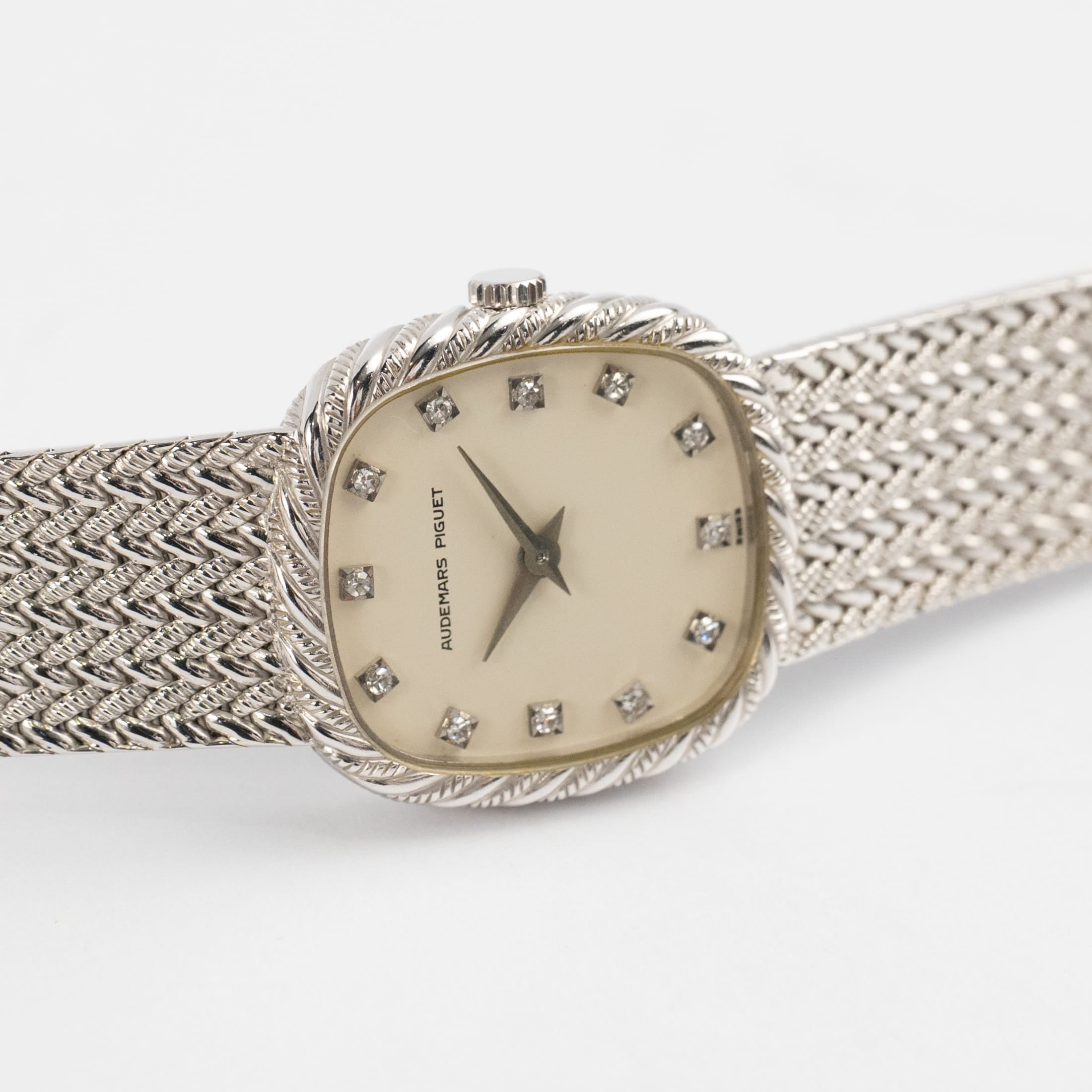 Audemars Piguet Cobra 8926 Vintage 'Ladies' White Gold White Diamond Dial (1992)