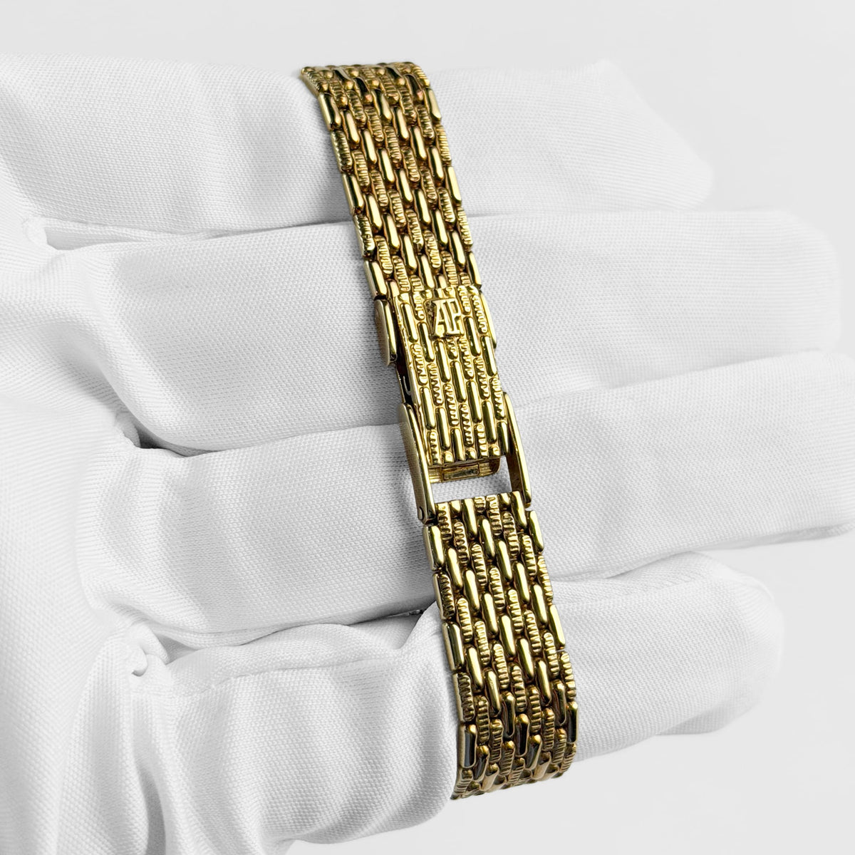 Audemars Piguet Cobra 'Ladies' Yellow Gold Champagne Diamond Dial