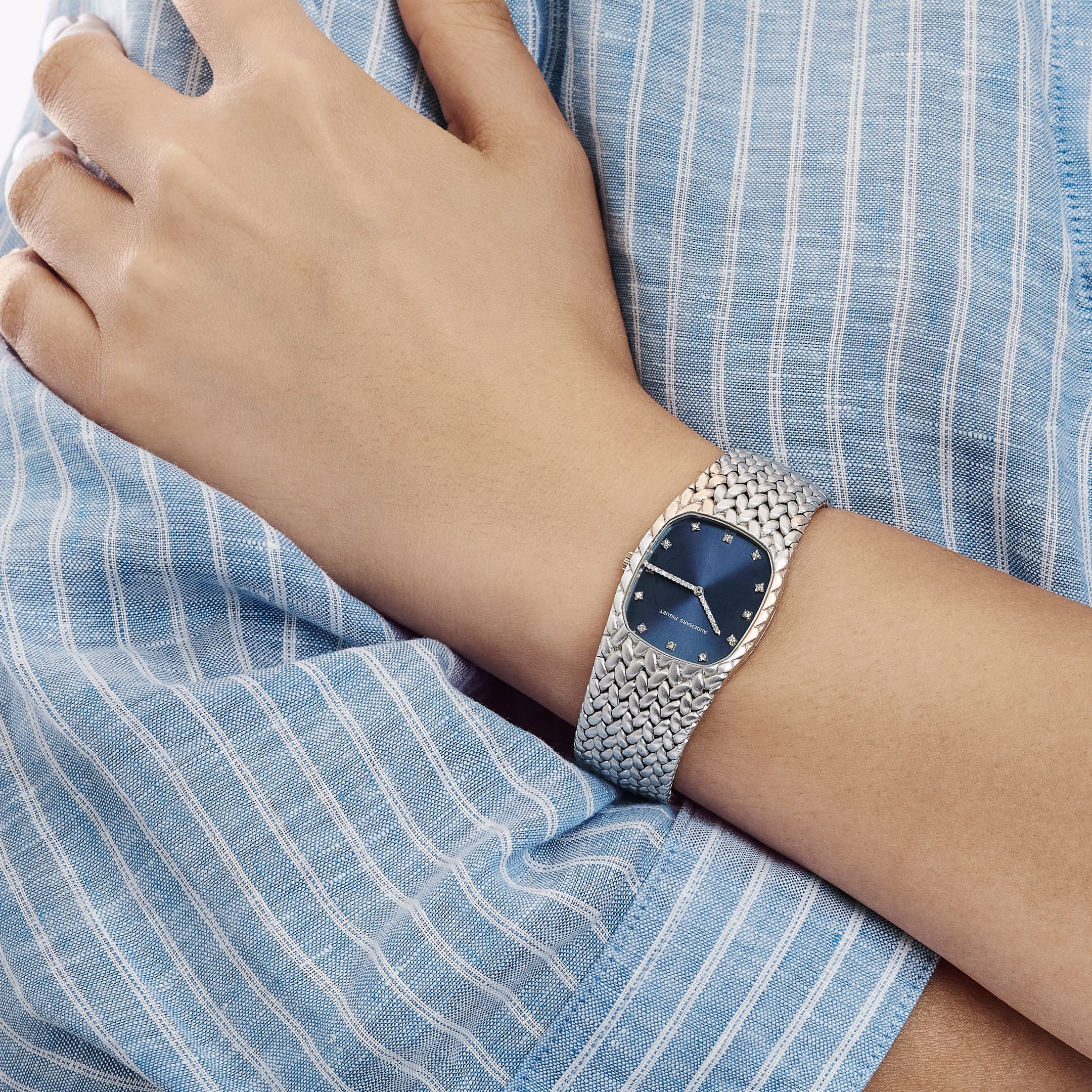 Audemars Piguet Cobra Vintage 'Ladies' White Gold Blue Diamond Dial