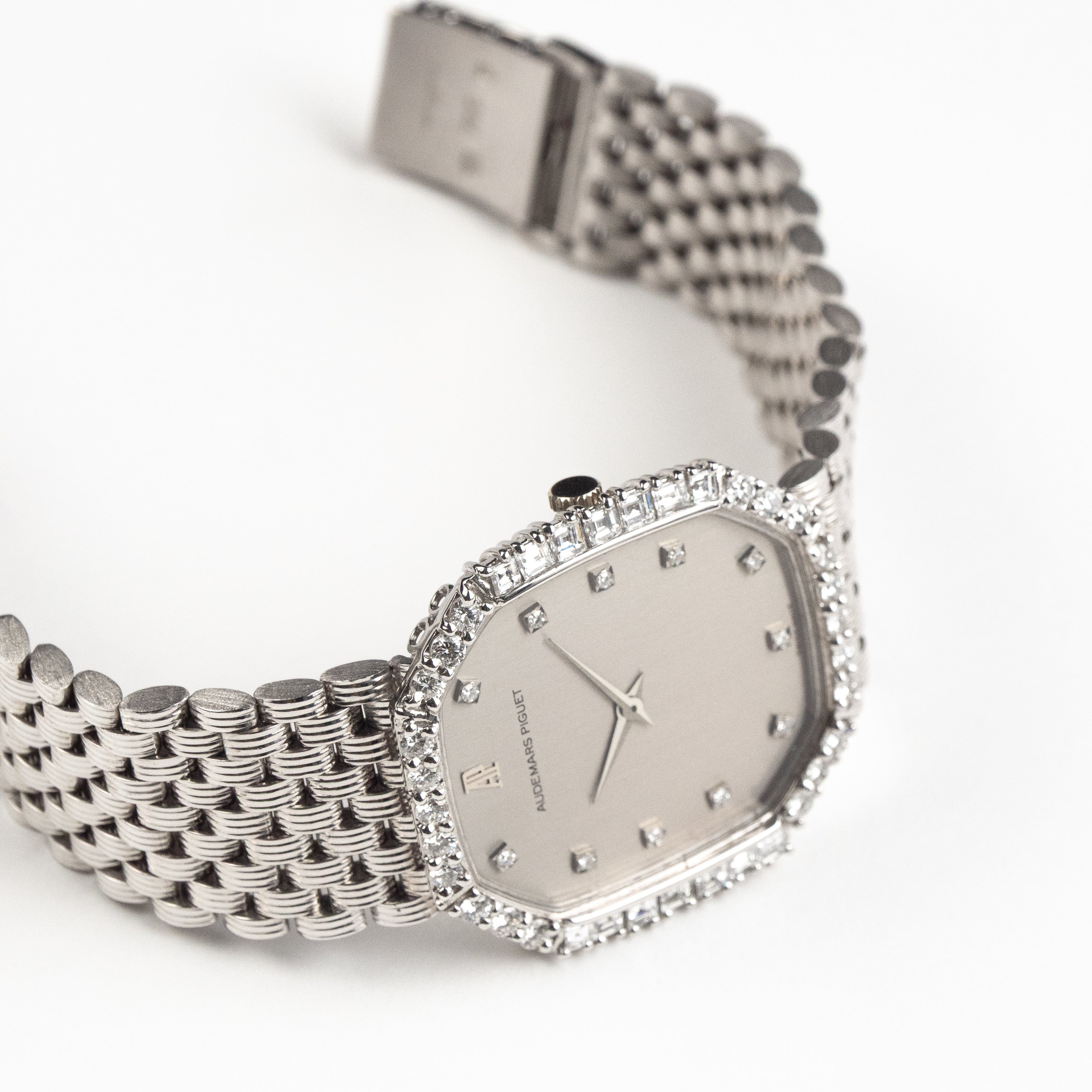 Audemars Piguet Cobra Vintage 'Ladies' White Gold Silver Diamond Dial Diamond Bezel