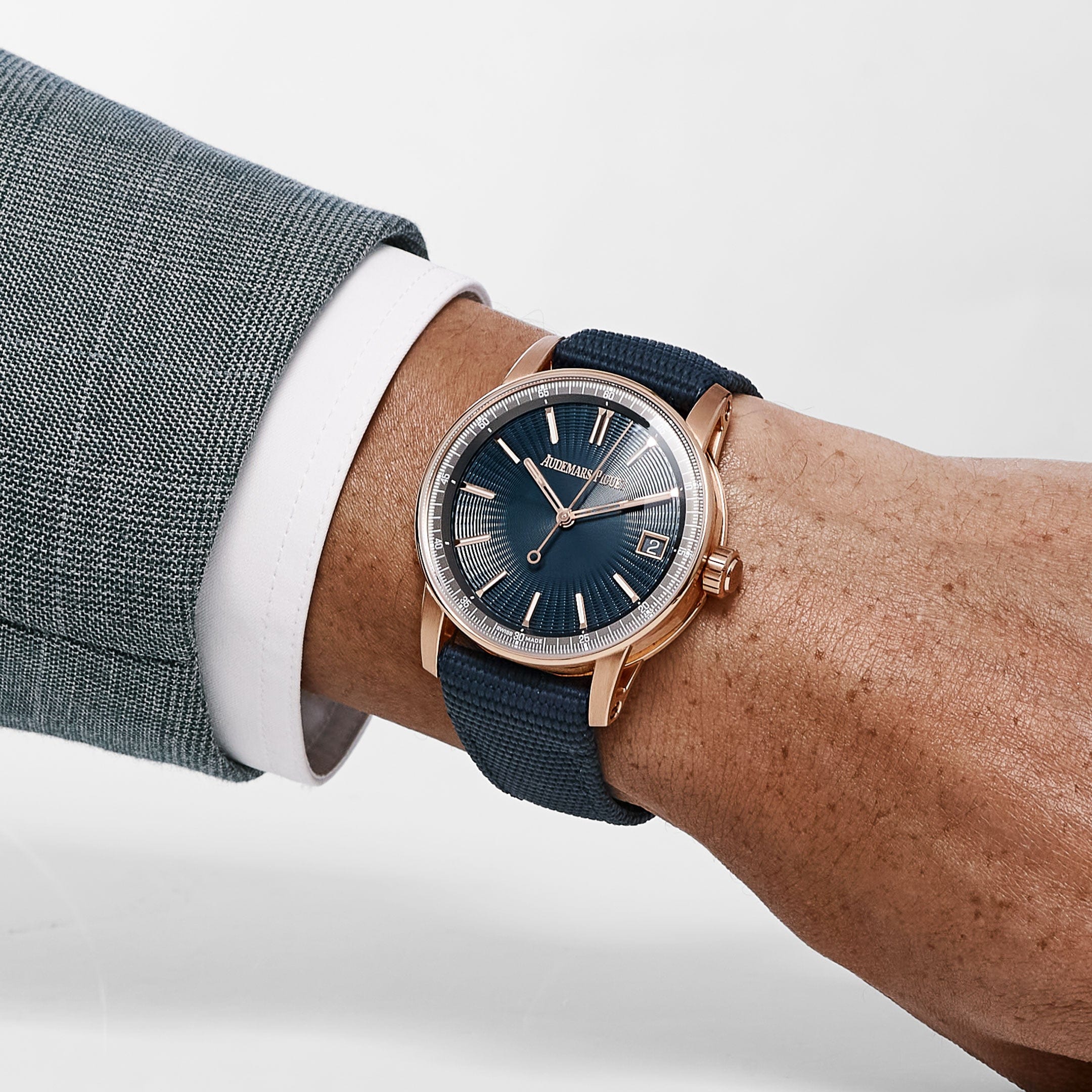 Audemars Piguet Code 11.59 15210OR.OO.A348KB.01 Rose Gold Blue