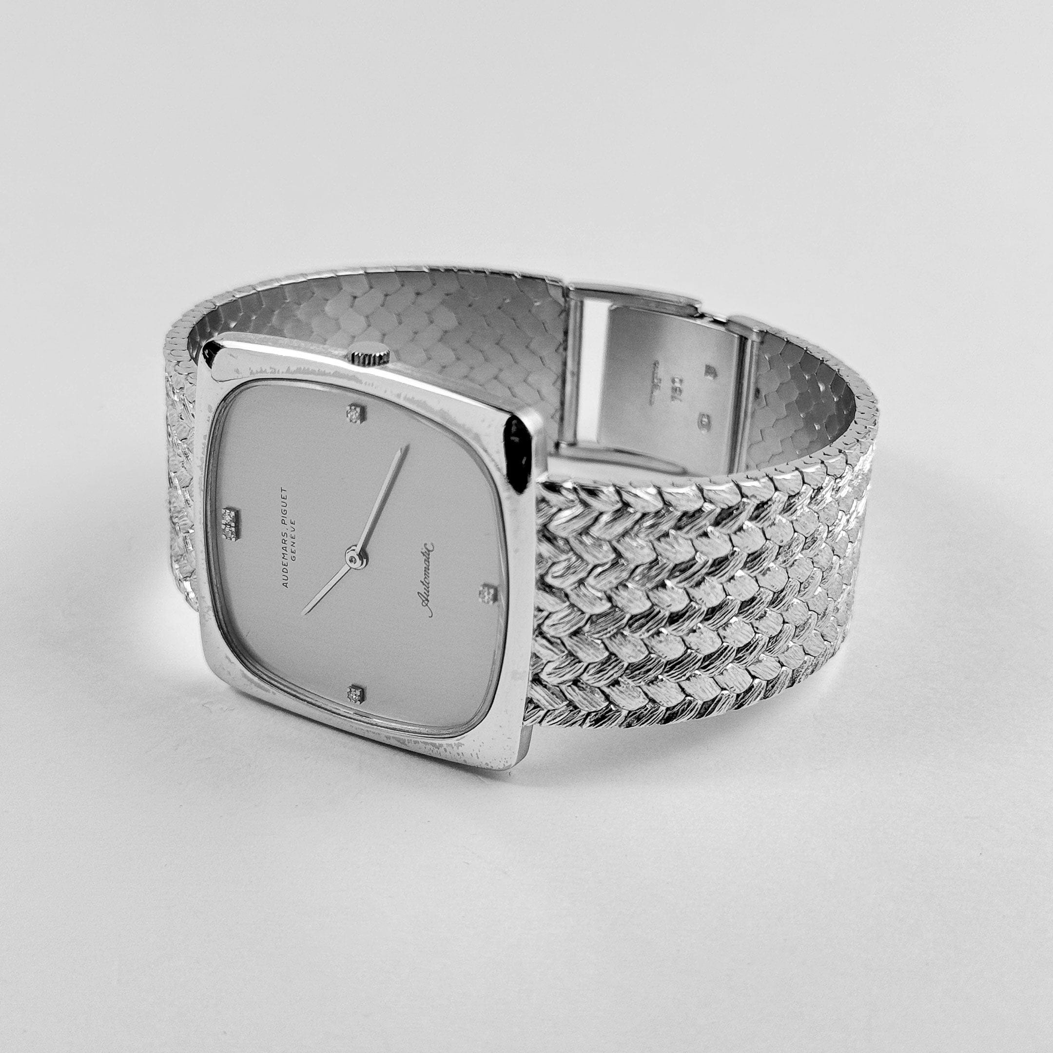 Audemars Piguet Jumbo Square White Gold Silver Diamond Dial