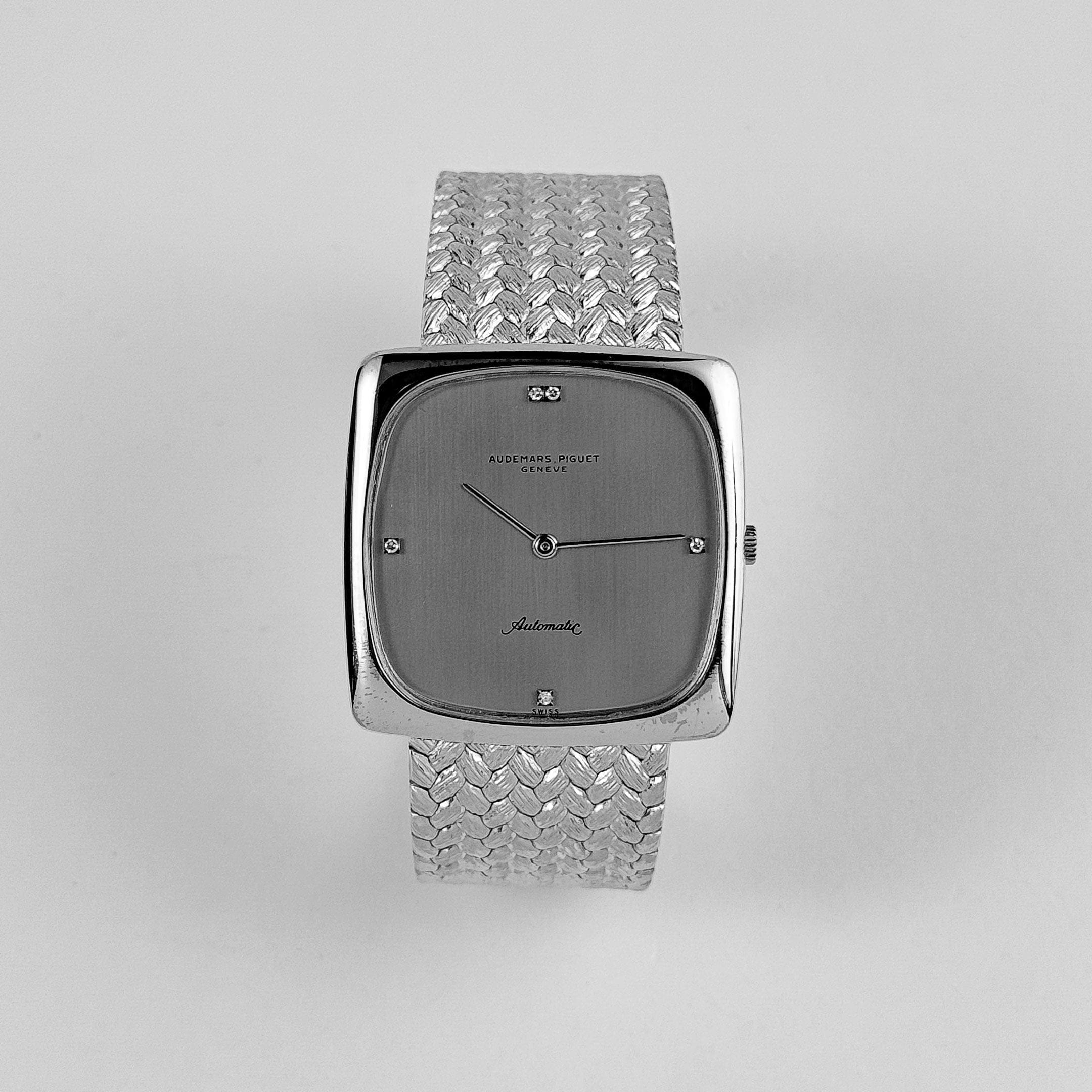 Audemars Piguet Jumbo Square White Gold Silver Diamond Dial