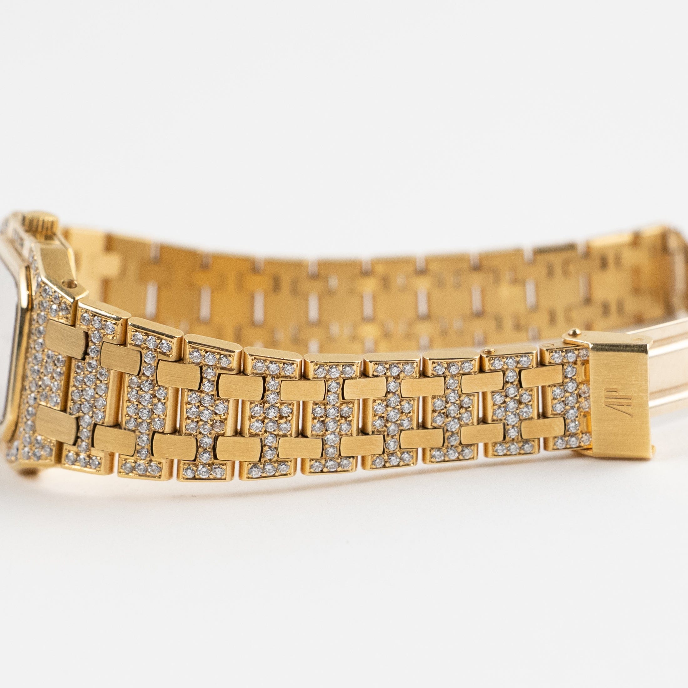 Audemars Piguet Rectangle MTA001433 Vintage 'Ladies' Yellow Gold Diamond-Set Quartz