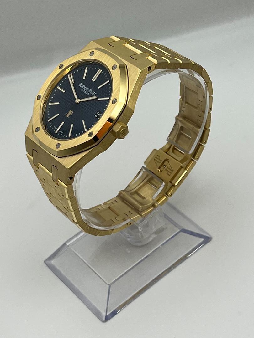 Luxury Watch Audemars Piguet Royal Oak Jumbo Extra Thin Yellow Gold Blue Dial 15202BA.OO.1240BA.01 Wrist Aficionado