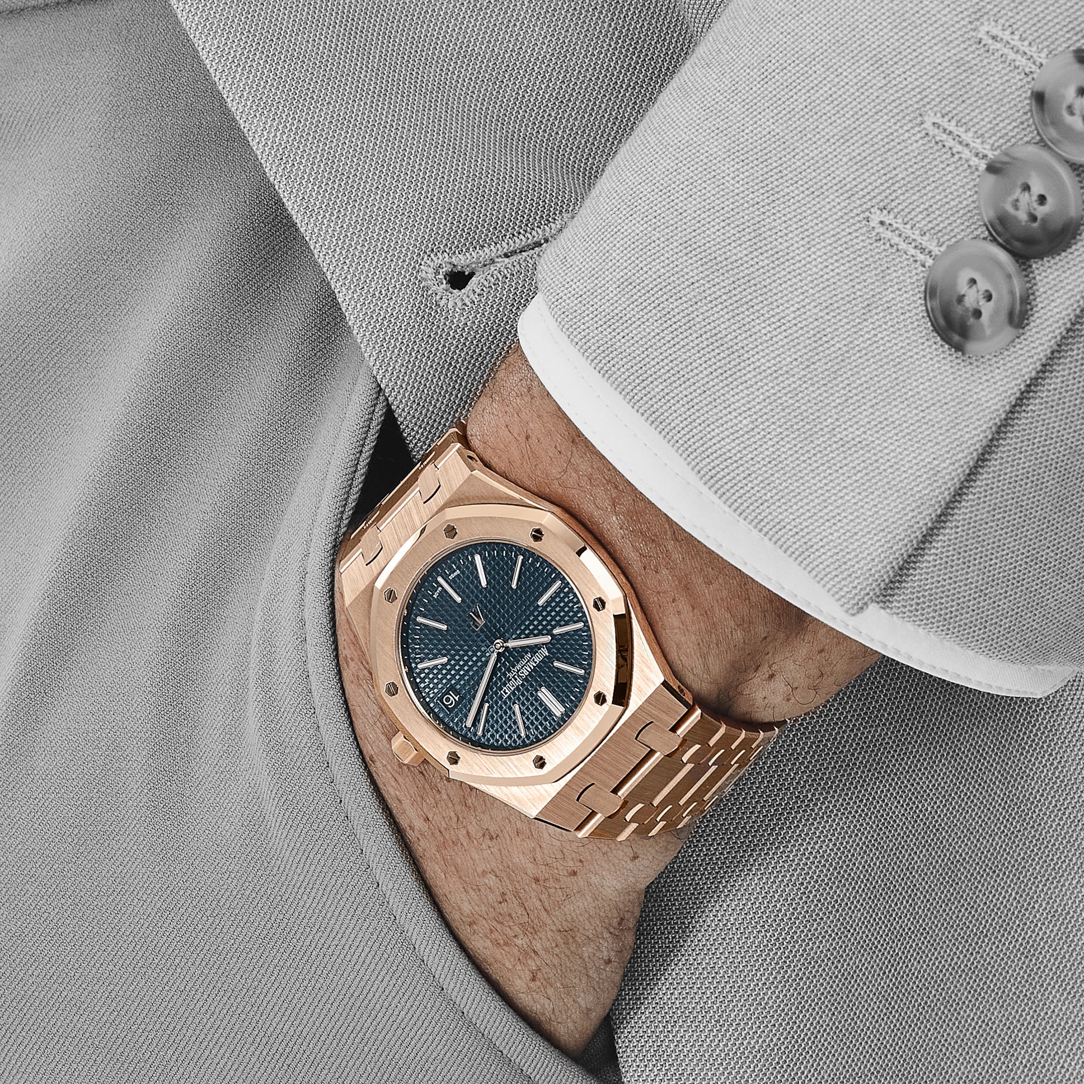 Audemars Piguet Royal Oak 15202OR.OO.1240OR.01 'Jumbo' Extra-Thin