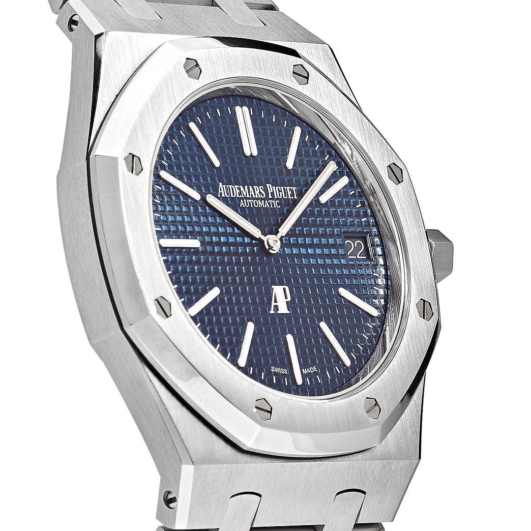 Luxury Watch Audemars Piguet Royal Oak 'Jumbo' Extra Thin 15202ST.OO.1240ST.01 Wrist Aficionado