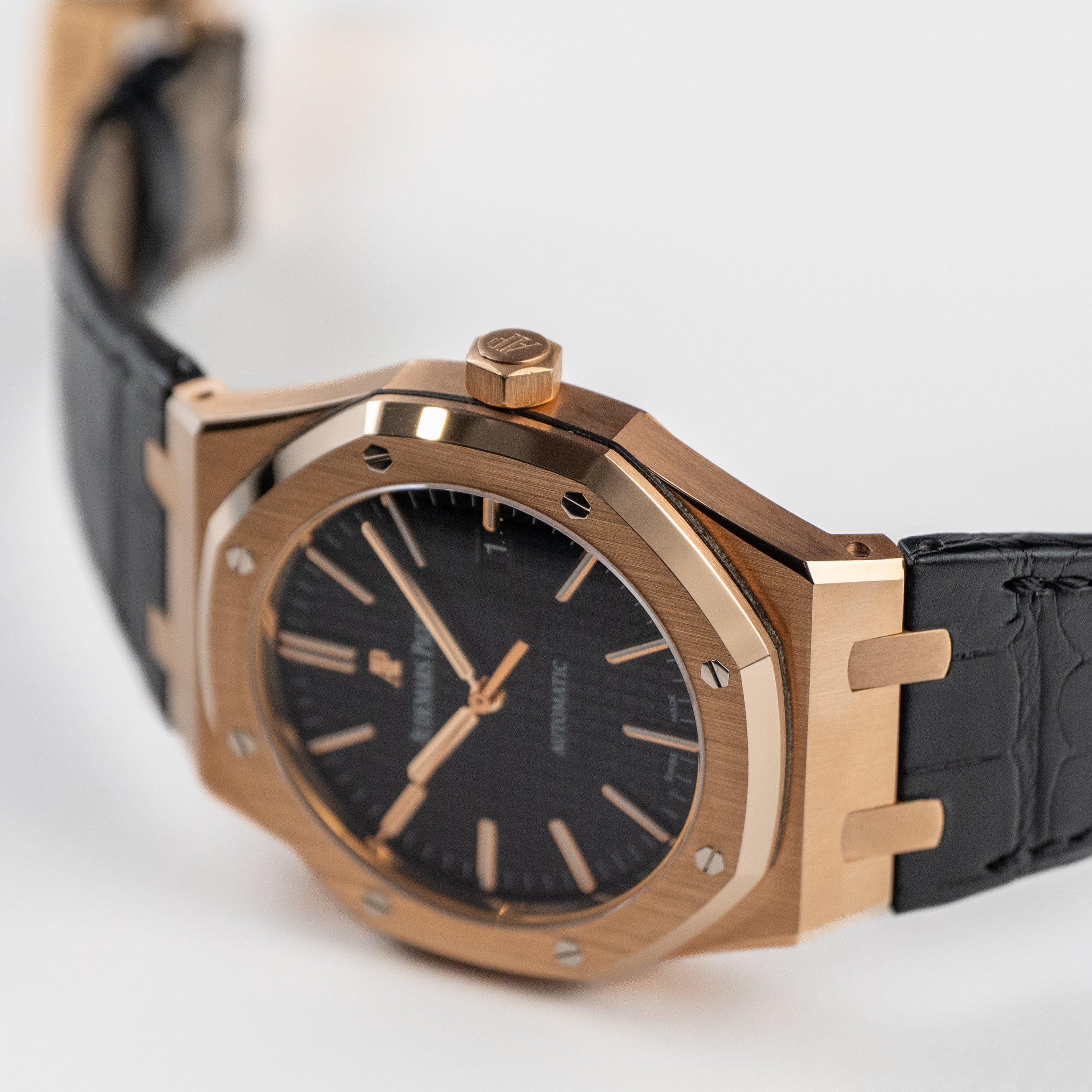 Audemars Piguet Royal Oak 15400OR.OO.D002CR.01 Rose Gold Black