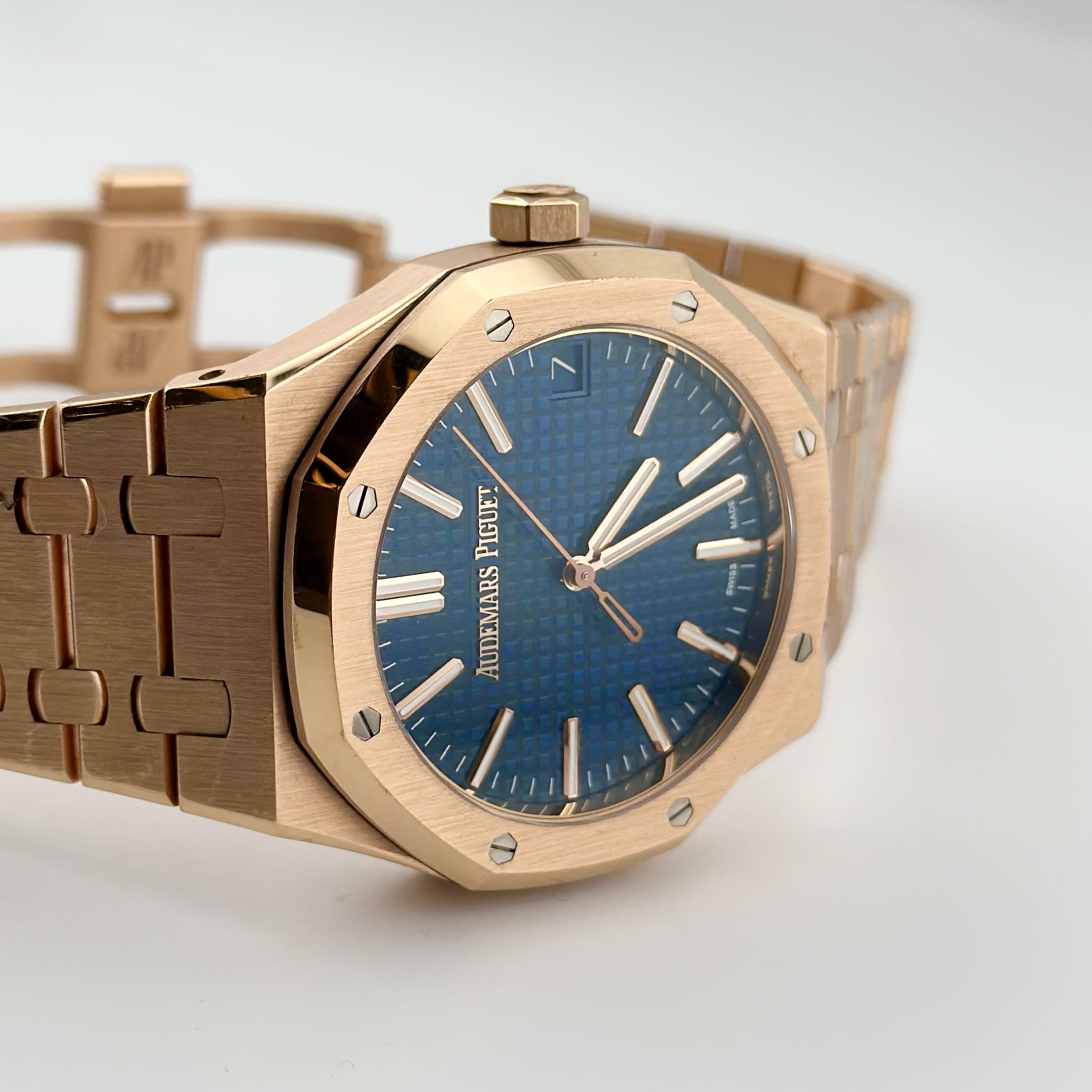 Audemars Piguet Royal Oak 15510OR.OO.1320OR.03 Rose Gold Blue Dial (2023)