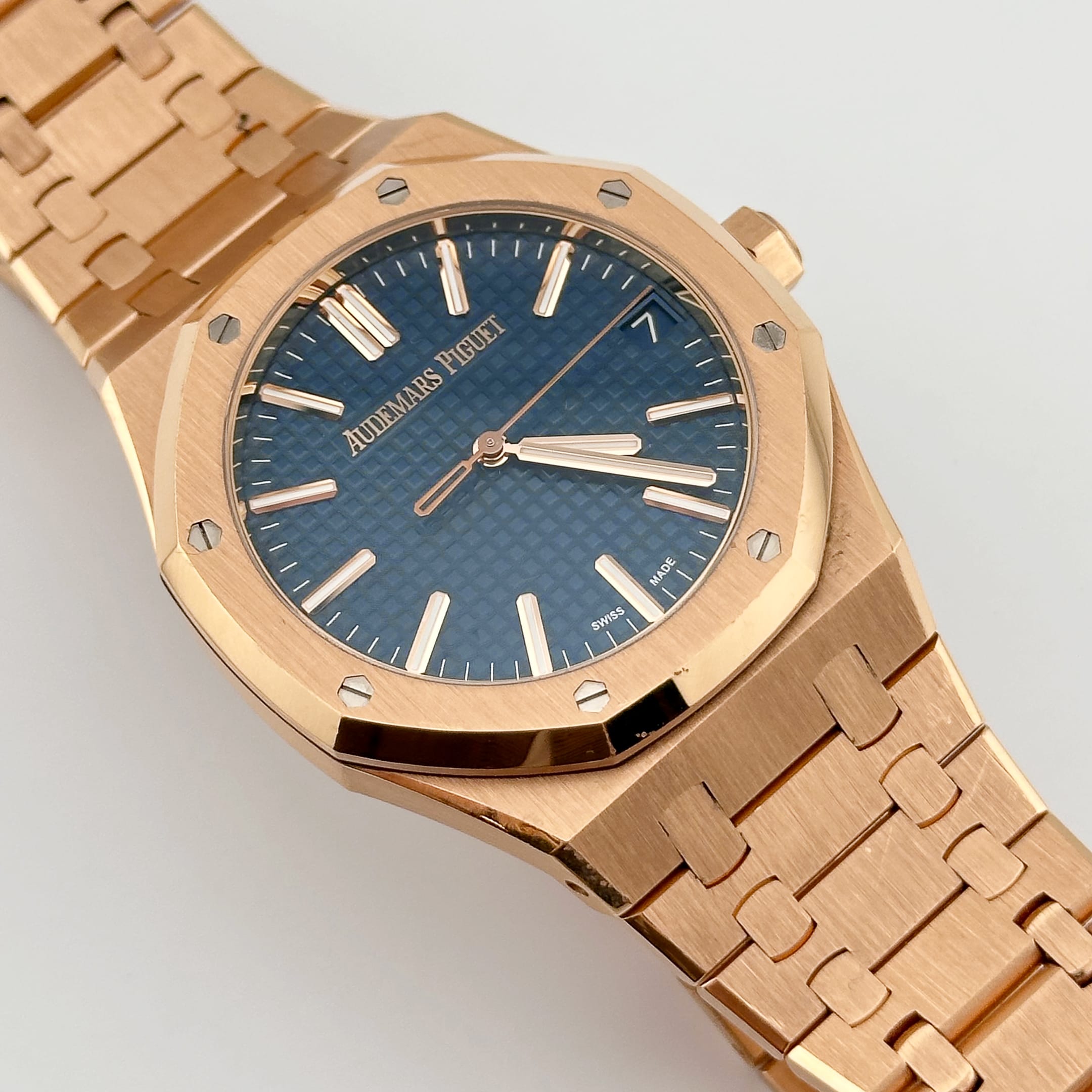 Audemars Piguet Royal Oak 15510OR.OO.1320OR.03 Rose Gold Blue Dial