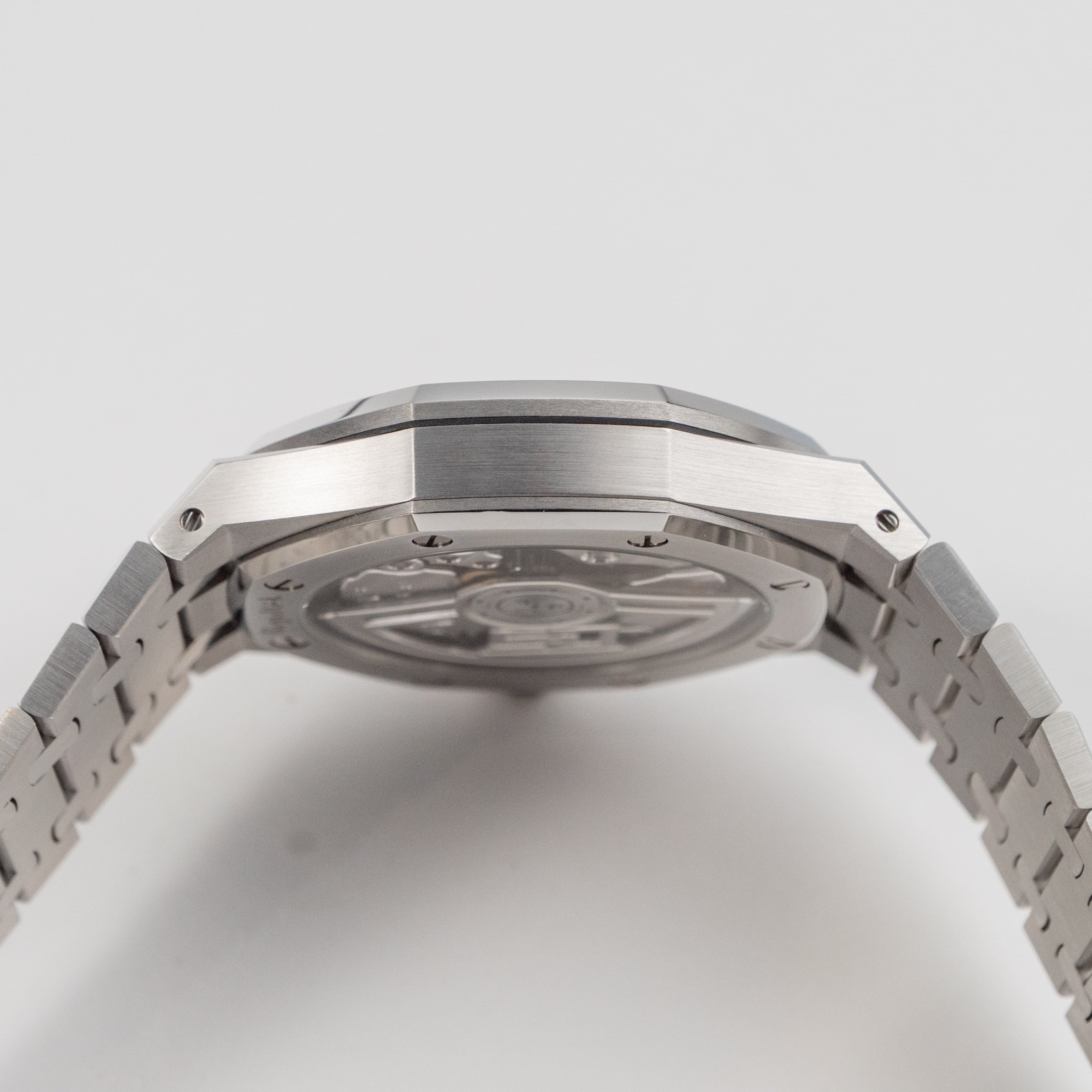 Audemars Piguet Royal Oak 15510ST.OO.1320ST.05 '50th Anniversary' Stainless Steel Grey Dial (2022)