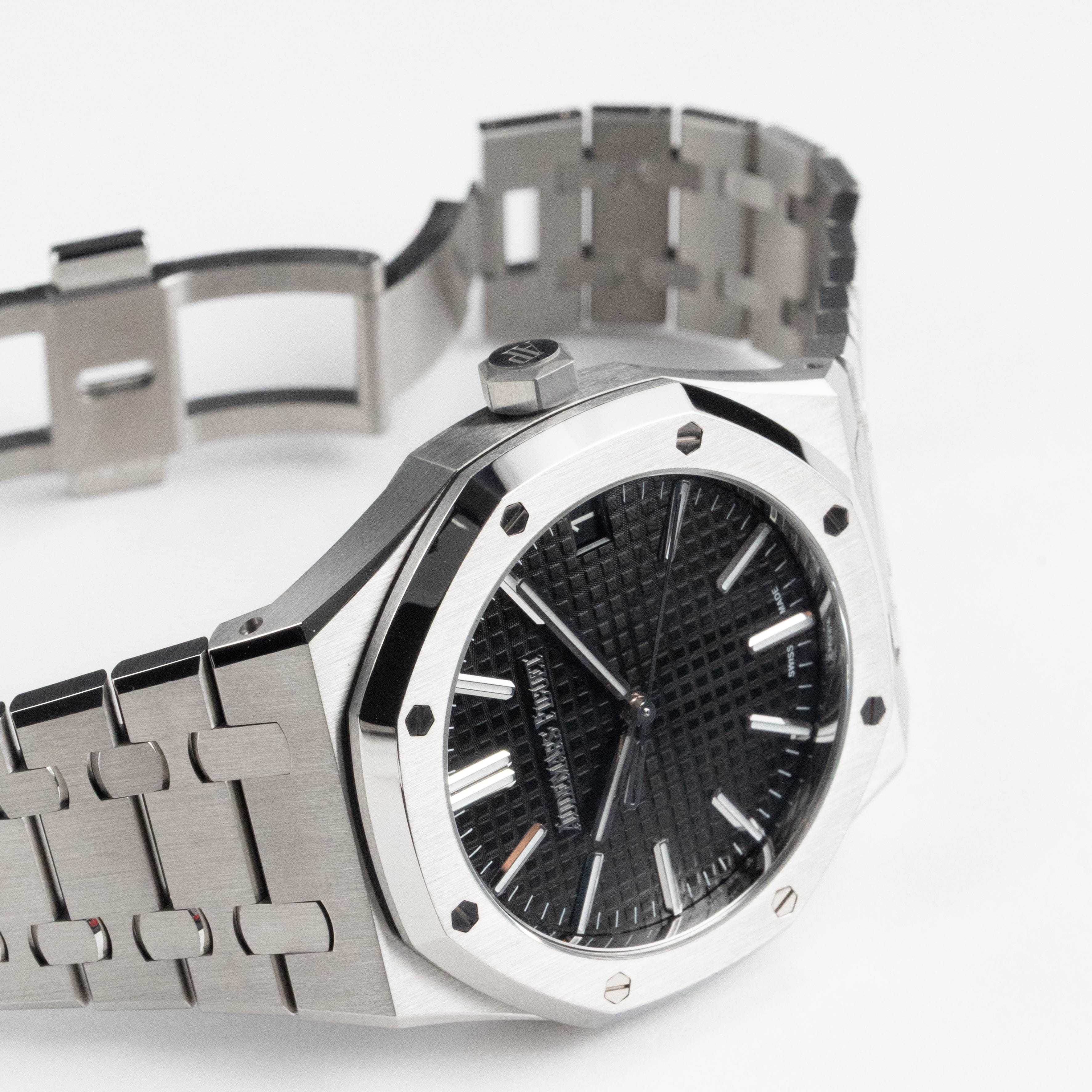 Audemars Piguet Royal Oak 15510ST.OO.1320ST.07 Stainless Steel Black Dial (2024)