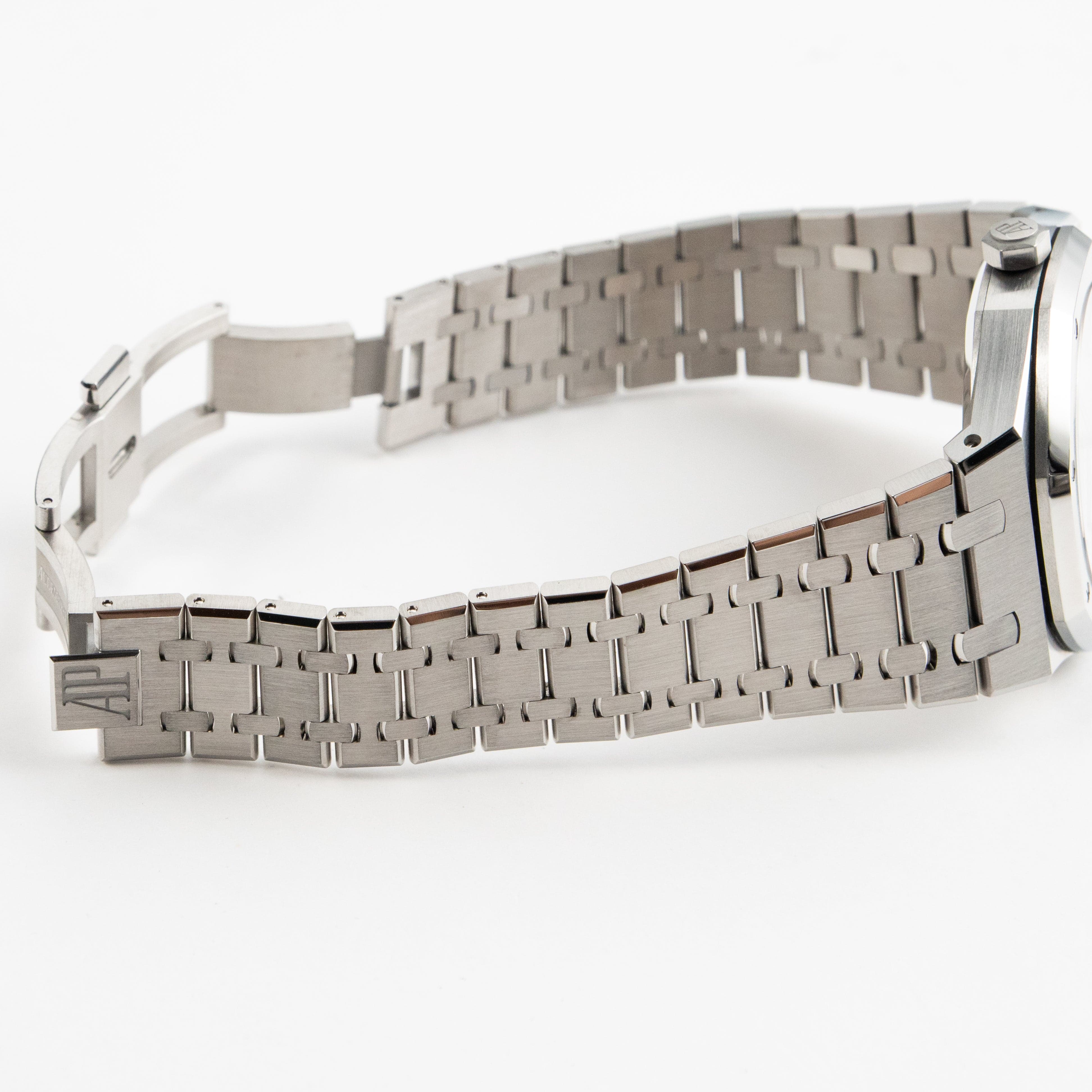 Audemars Piguet Royal Oak 15510ST.OO.1320ST.08 Selfwinding Stainless Steel Silver-Toned Dial (2023)