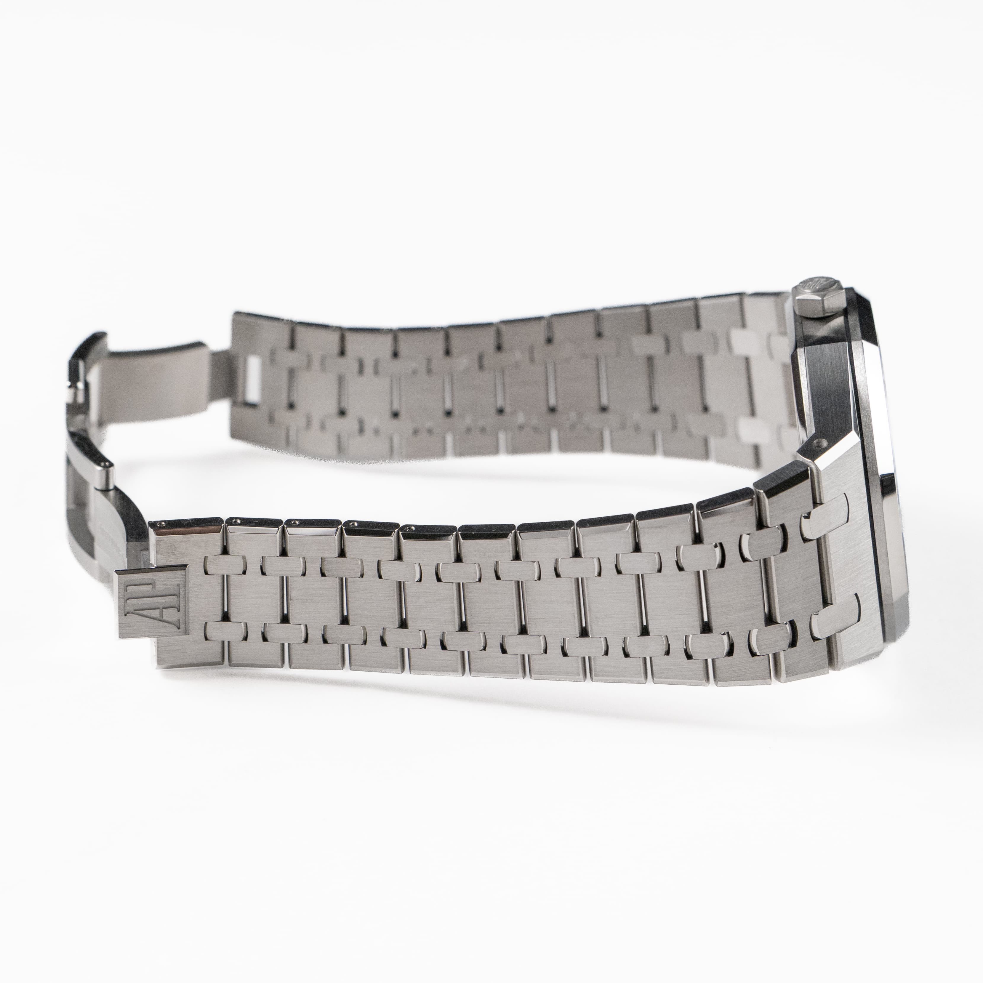 Audemars Piguet Royal Oak 15510ST.OO.1320ST.09 Stainless Steel Green Dial (2024)