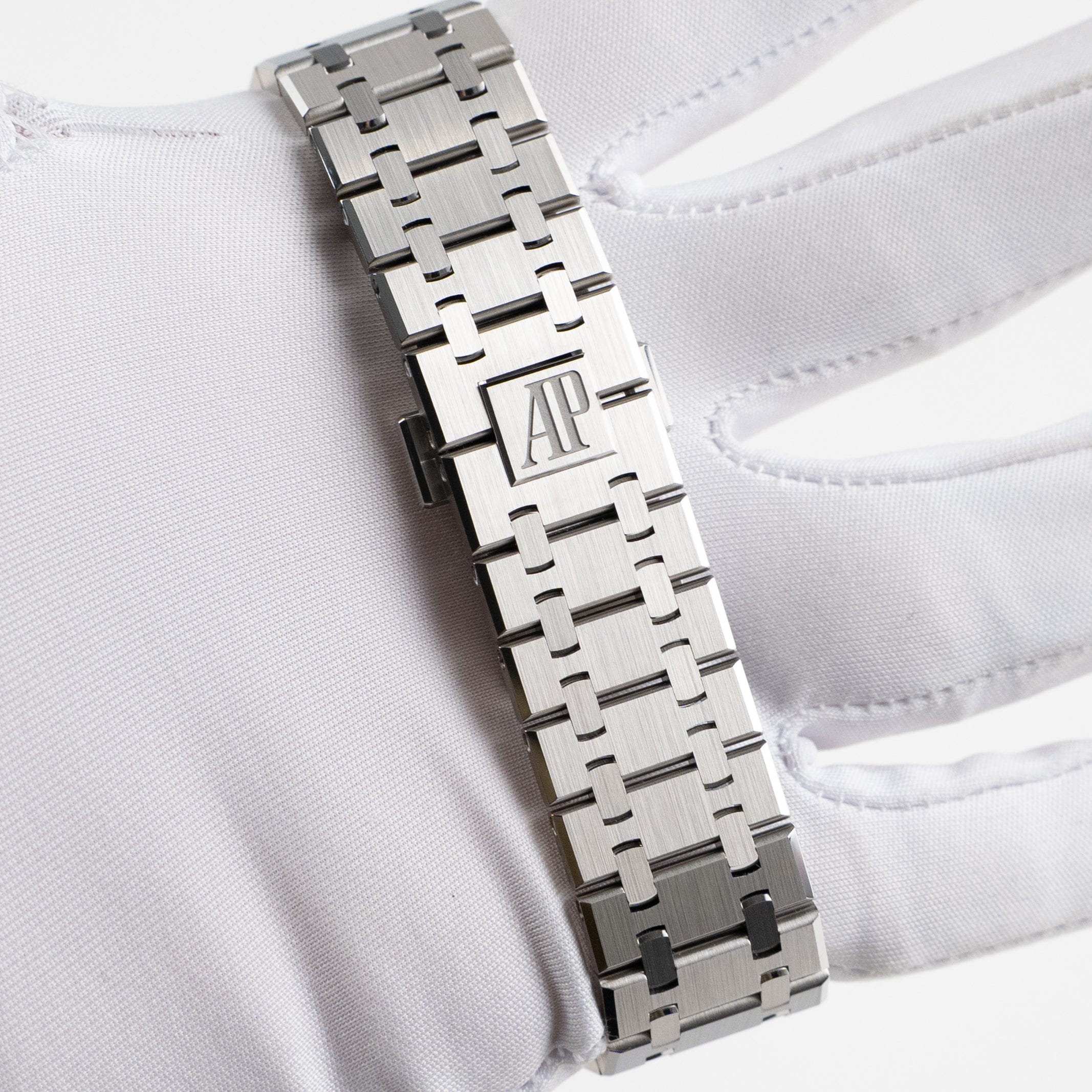 Audemars Piguet Royal Oak 15510ST.OO.1320ST.09 Stainless Steel Green Dial (2025)