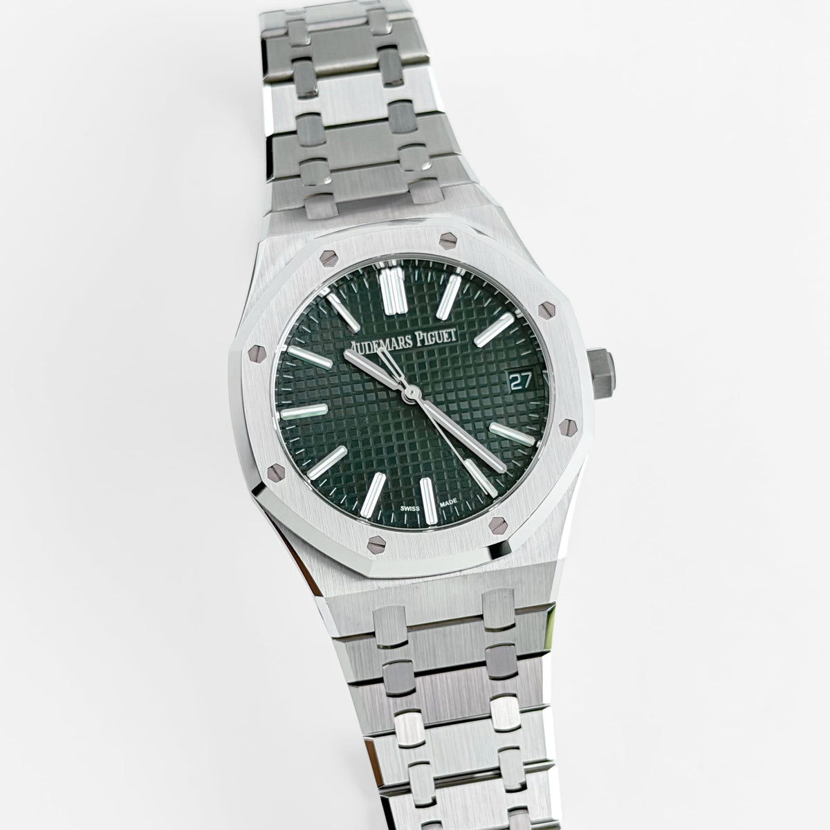 Audemars Piguet Royal Oak 15510ST.OO.1320ST.09 Stainless Steel Green Dial (2025)