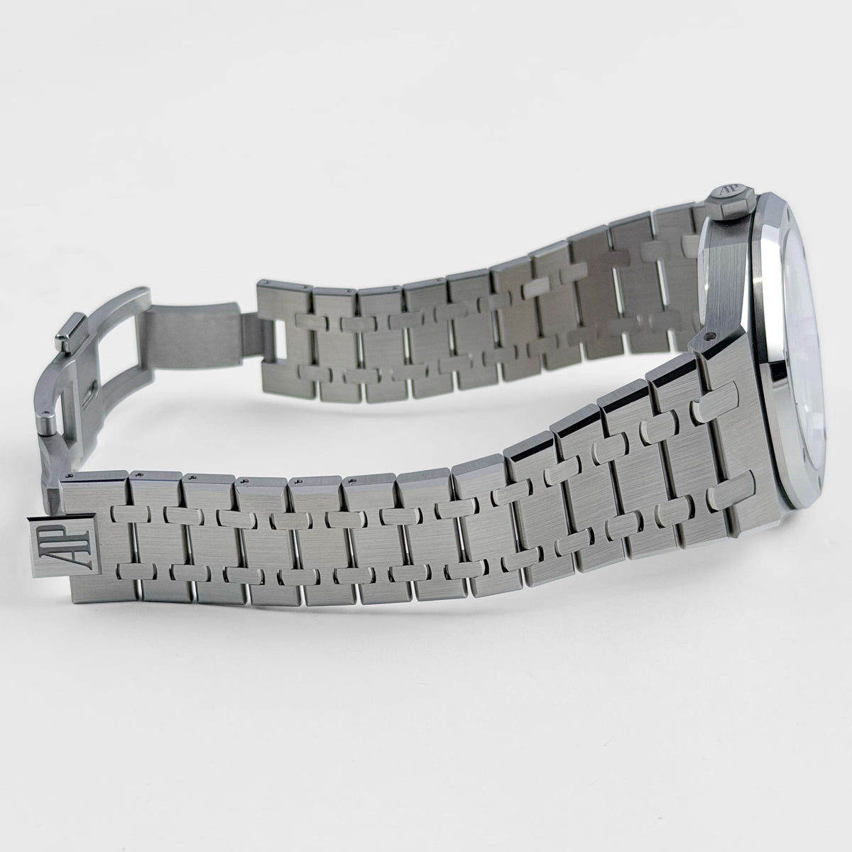Audemars Piguet Royal Oak 15510ST.OO.1320ST.09 Stainless Steel Green Dial (2025)