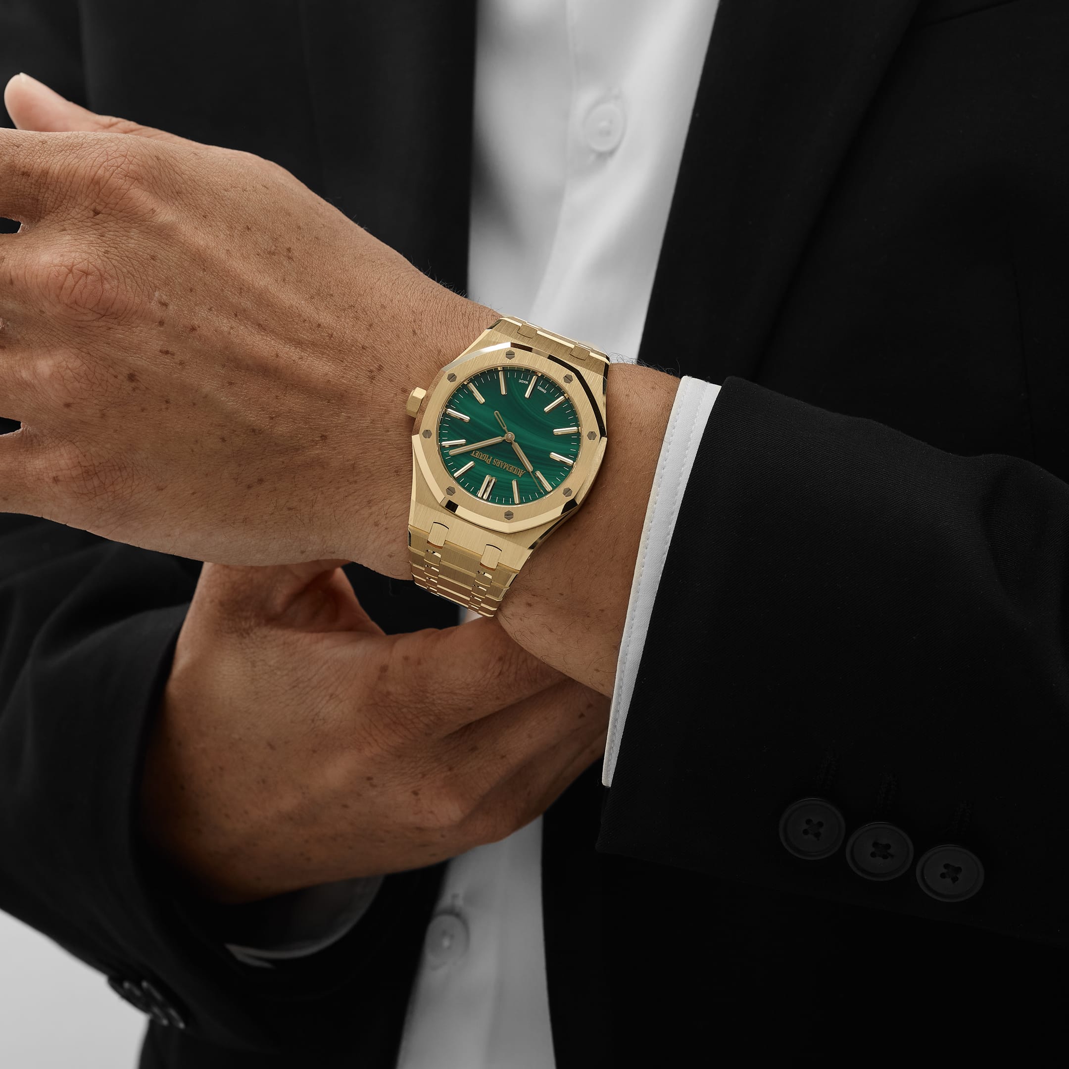 Audemars Piguet Royal Oak 15513BA.OO.1320BA.01 Yellow Gold