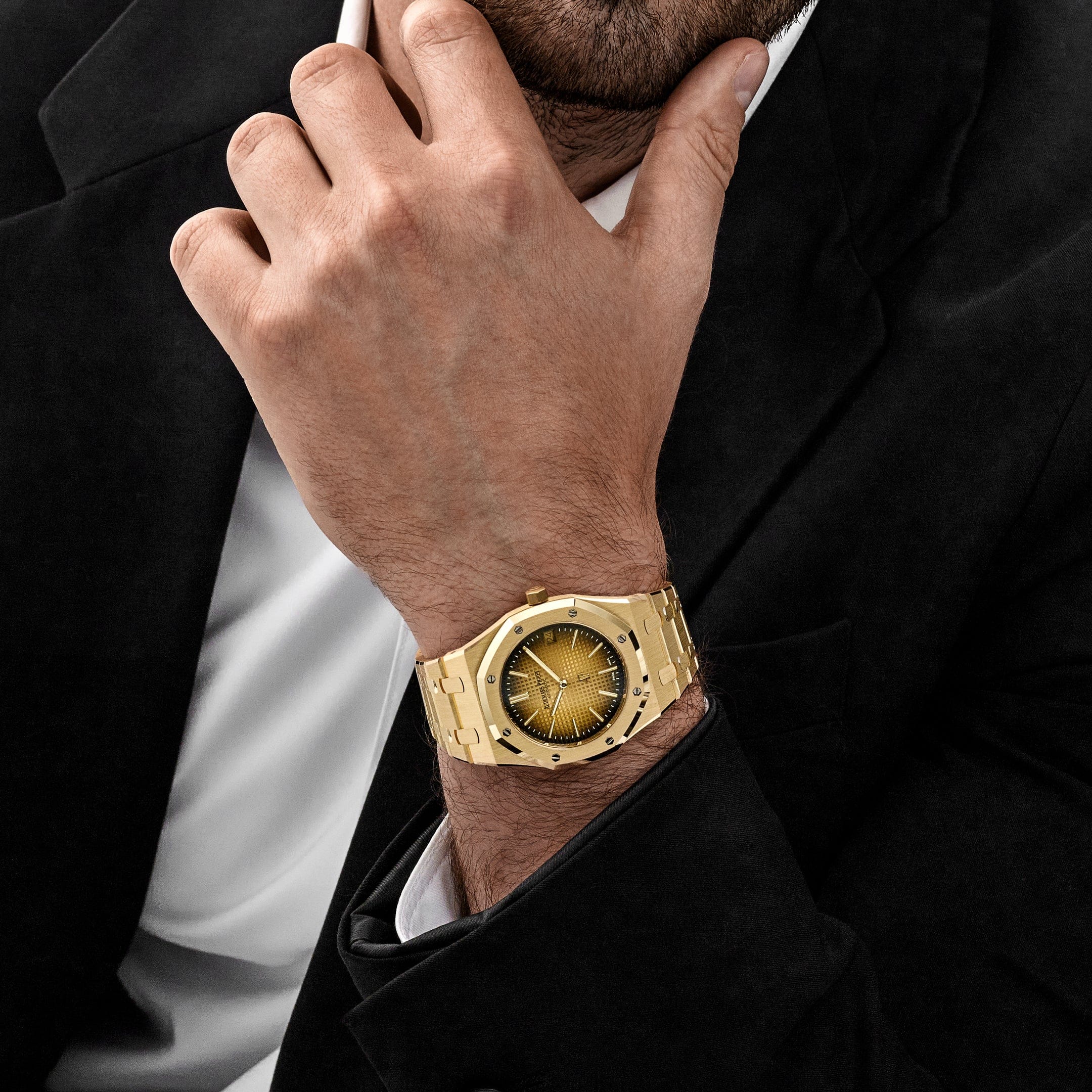Audemars Piguet Royal Oak 16202BA.OO.1240BA.02 'Jumbo' Extra-Thin Yellow Gold (2023)