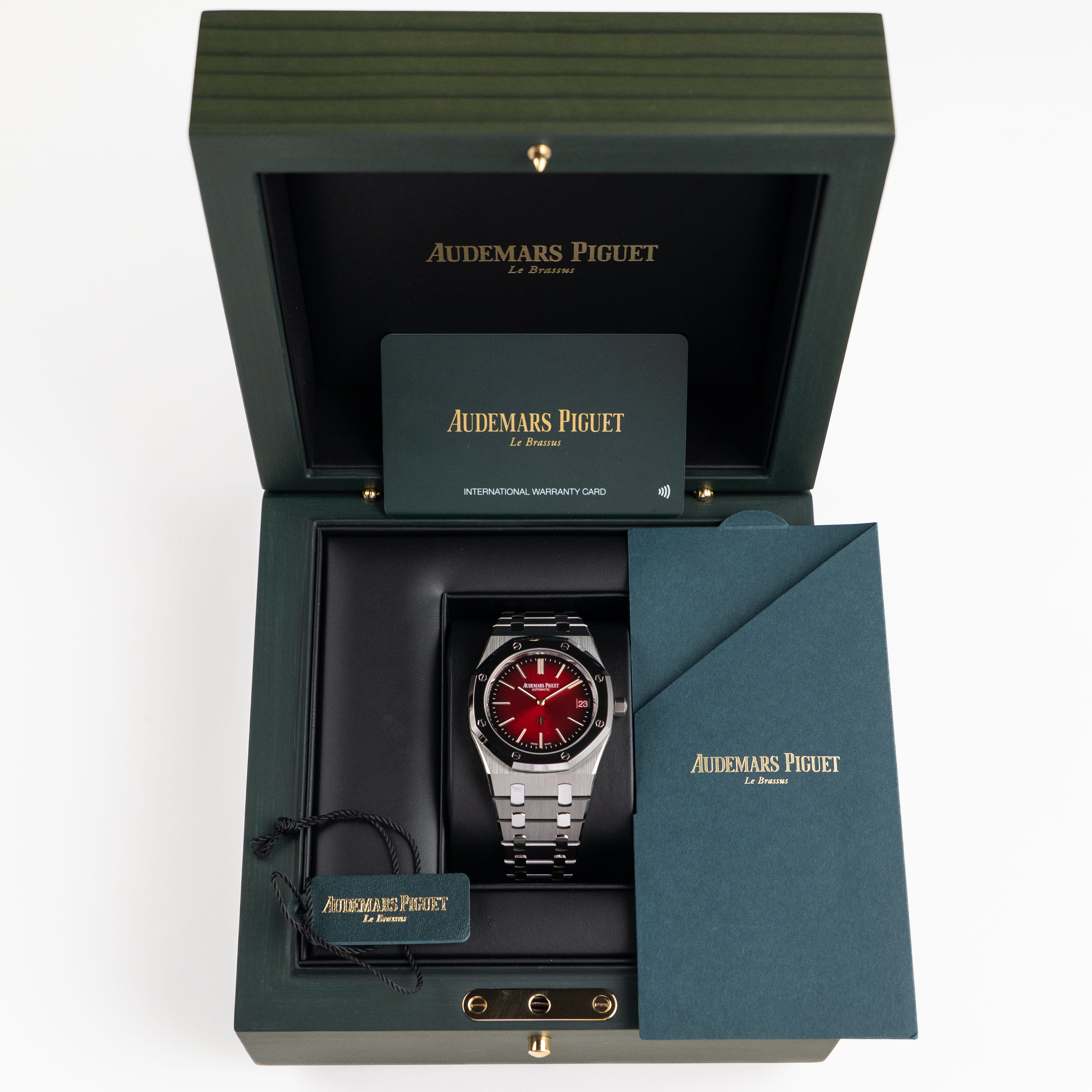 Audemars Piguet Royal Oak 16202XT.OO.1240XT.01 'Jumbo' Extra-Thin Titanium Burgundy Dial (2024)