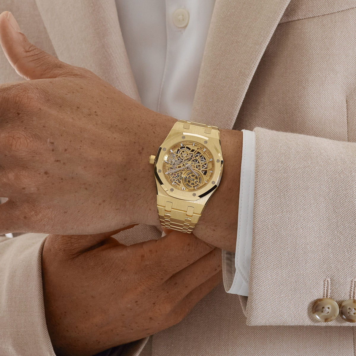 Audemars Piguet Royal Oak 16204BA.OO.1240BA.01 Jumbo Extra-Thin Yellow Gold Openworked