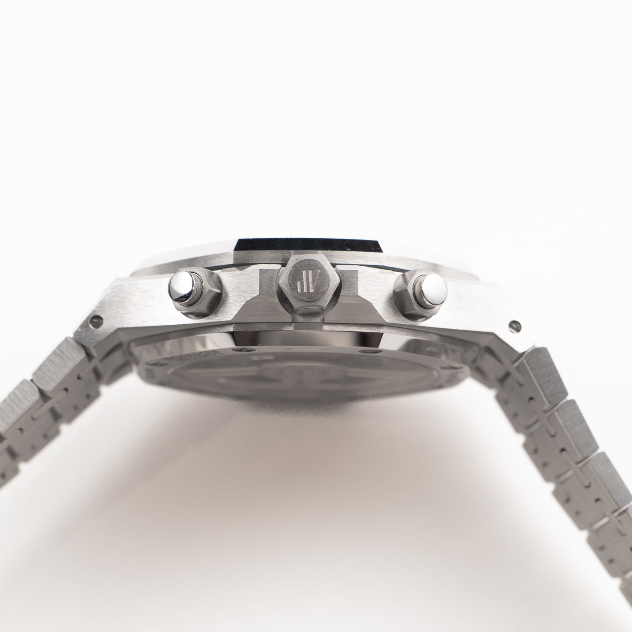 Audemars Piguet Royal Oak 26239BC.GG.1224BC.01 Chronograph Frosted White Gold Limited Edition of 200
