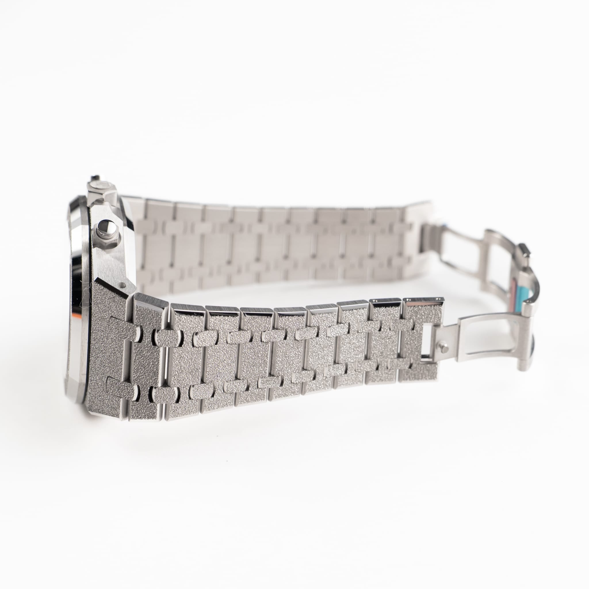 Audemars Piguet Royal Oak 26239BC.GG.1224BC.01 Chronograph Frosted White Gold Limited Edition of 200