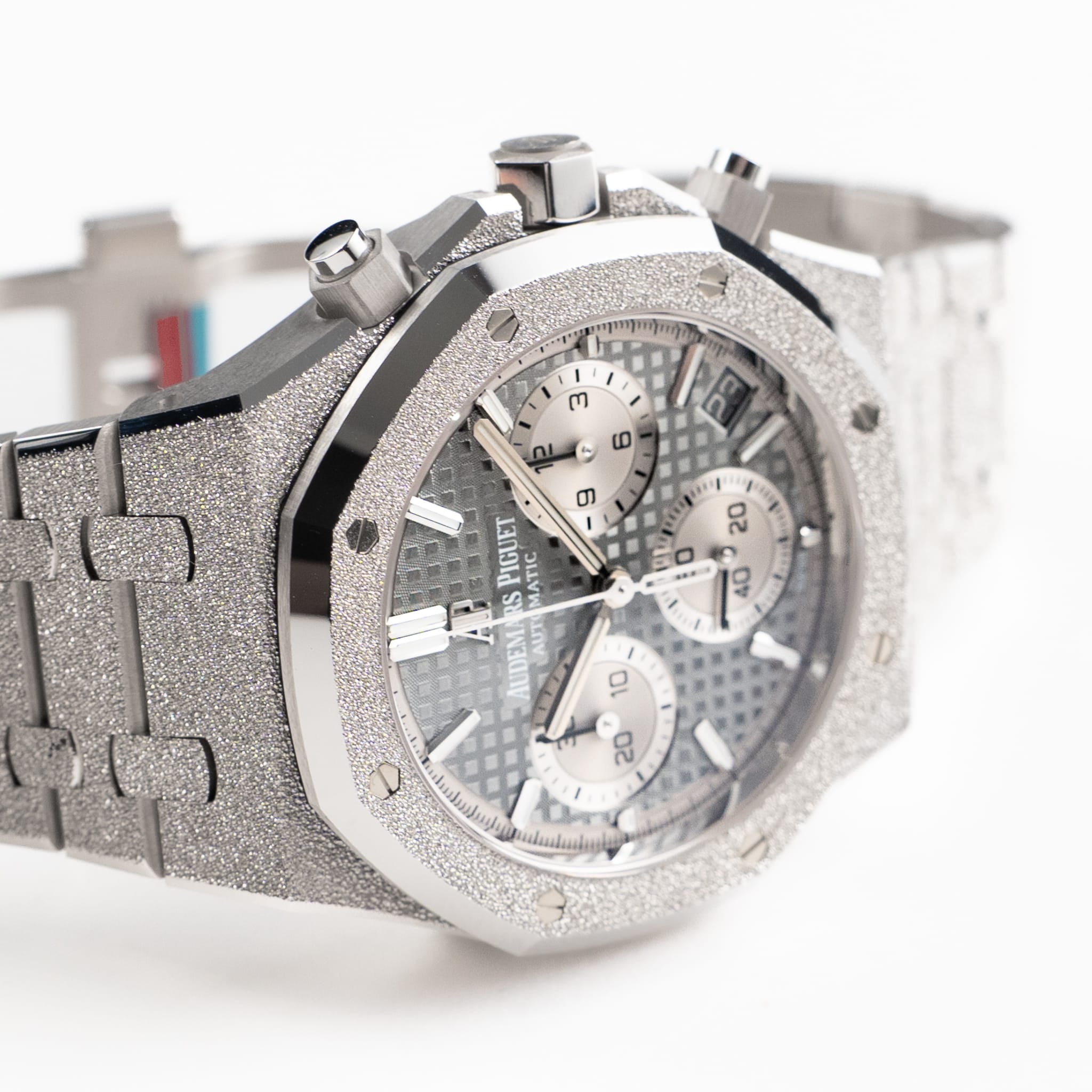 Audemars Piguet Royal Oak 26239BC.GG.1224BC.01 Chronograph Frosted White Gold Limited Edition of 200