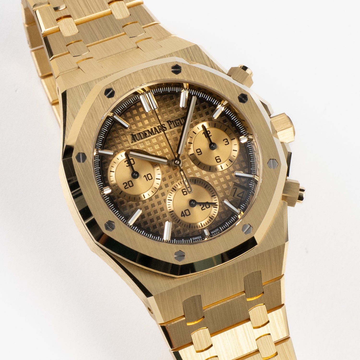 Audemars Piguet Royal Oak 26240BA.OO.1320BA.02 Chronograph Smoked Yellow Gold (2025)