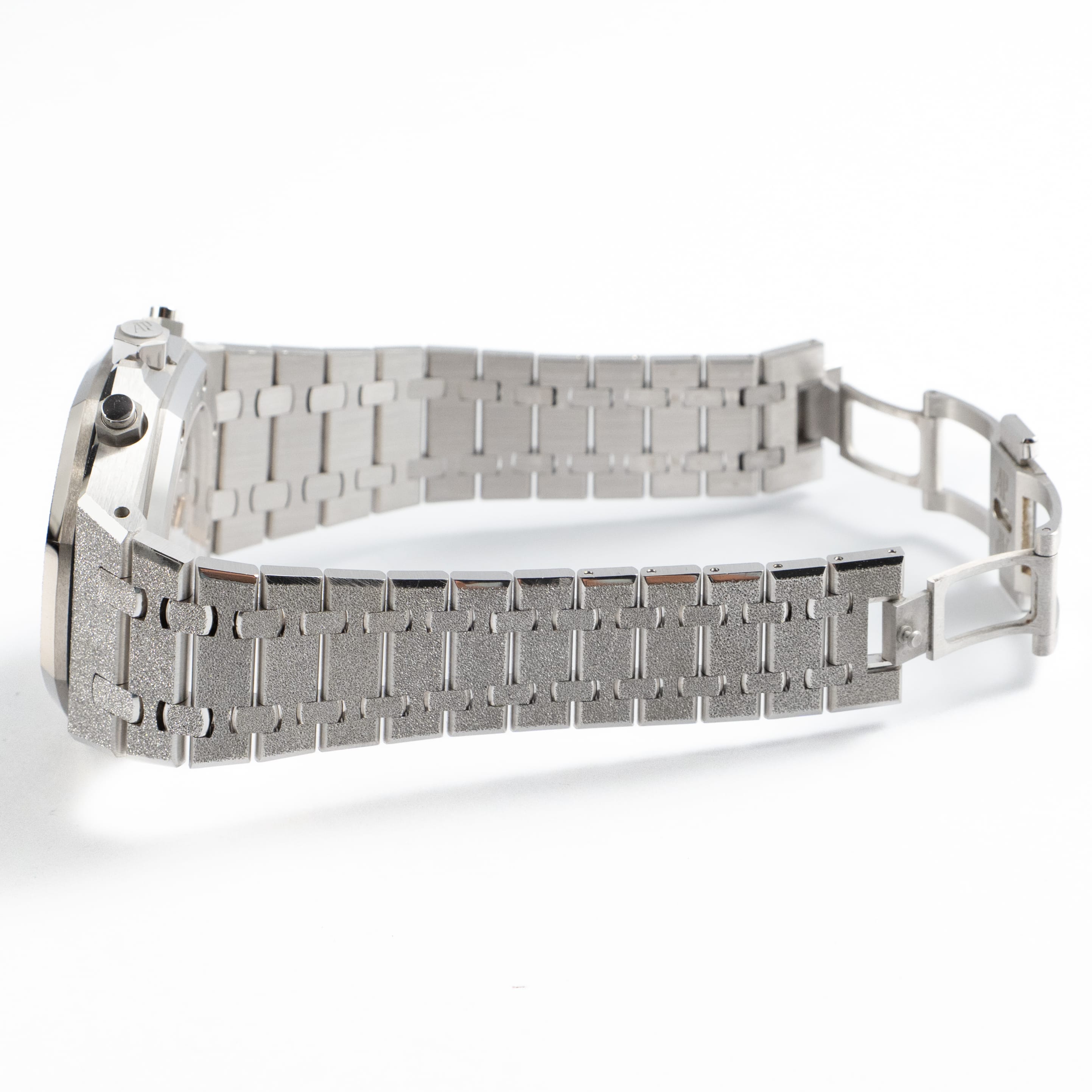 Audemars Piguet Royal Oak 26240BC.GG.1324BC.02 Chronograph Frosted White Gold Light Blue Dial
