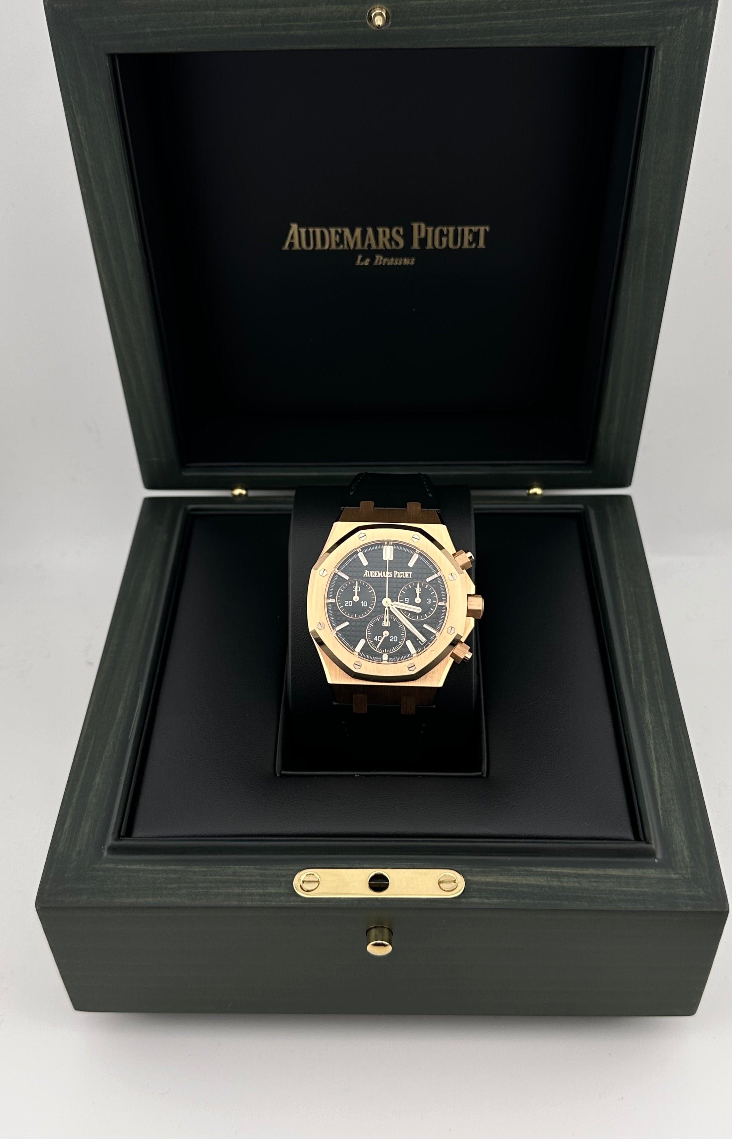 Audemars Piguet Royal Oak 26240OR.OO.D002CR.02 Selfwinding Chronograph Black Dial